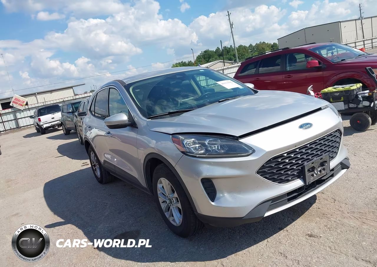 2020 Ford Escape Se