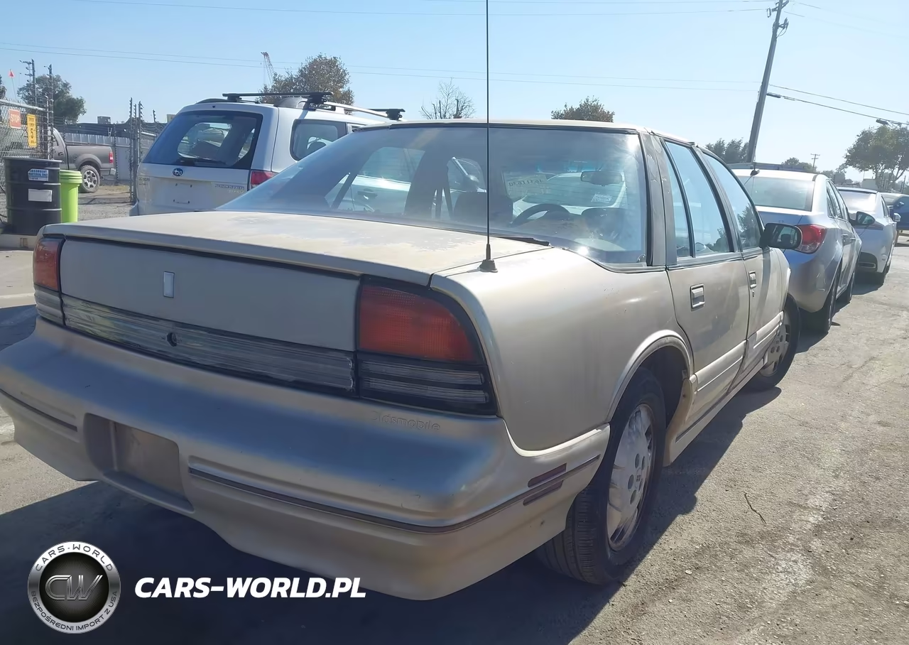 1994 Oldsmobile Cutlass Supreme S VIN:1G3WH55M5RD421391 - 4
