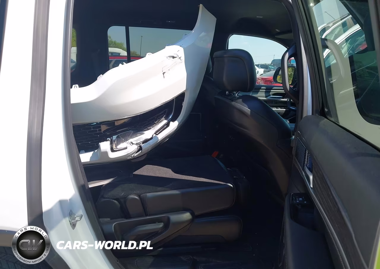 2024 Jeep Wagoneer Series Iii 4X4 VIN:1C4SJVDP8RS170490 - 8