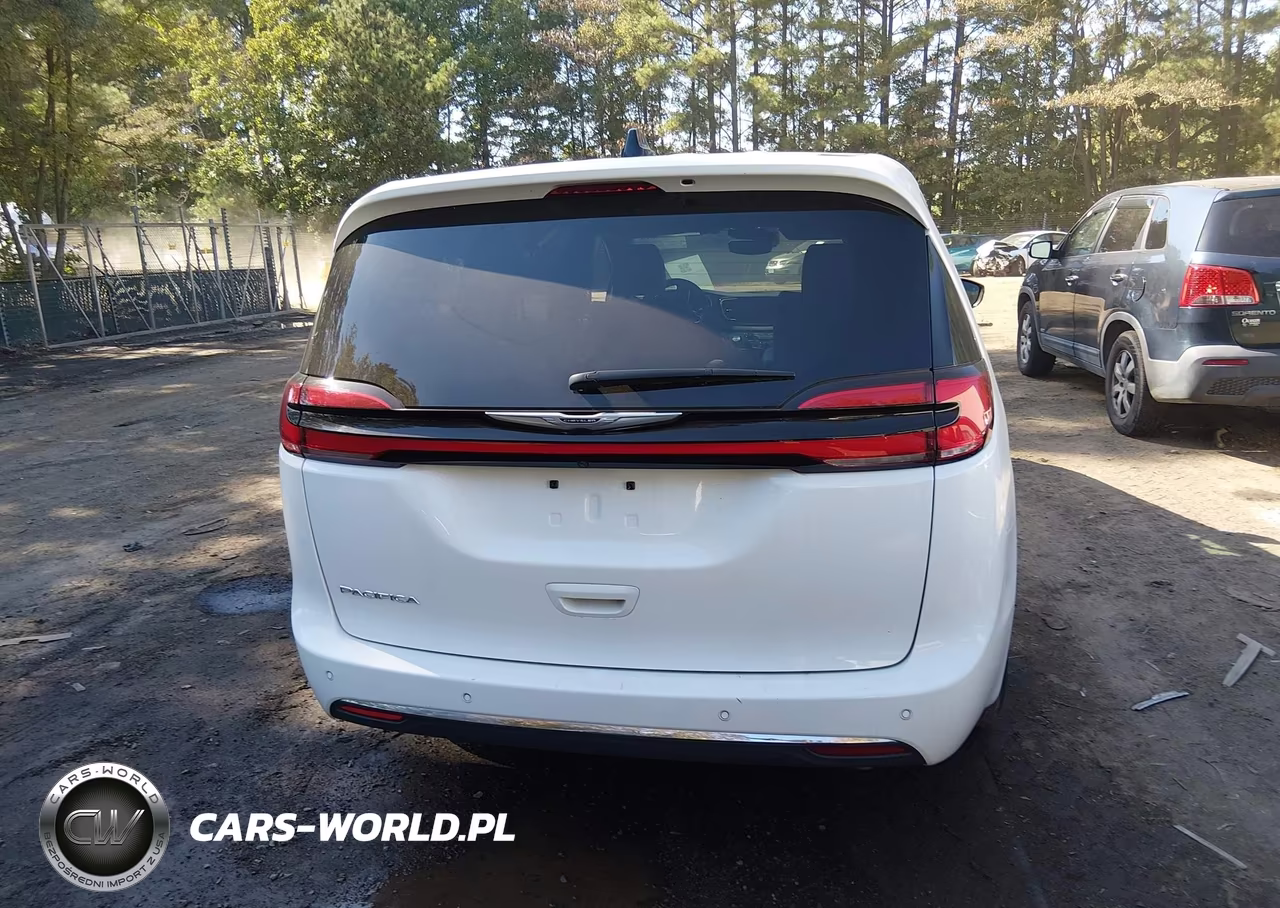 2025 Chrysler Pacifica Select VIN:2C4RC1BG7SR614776 - 16