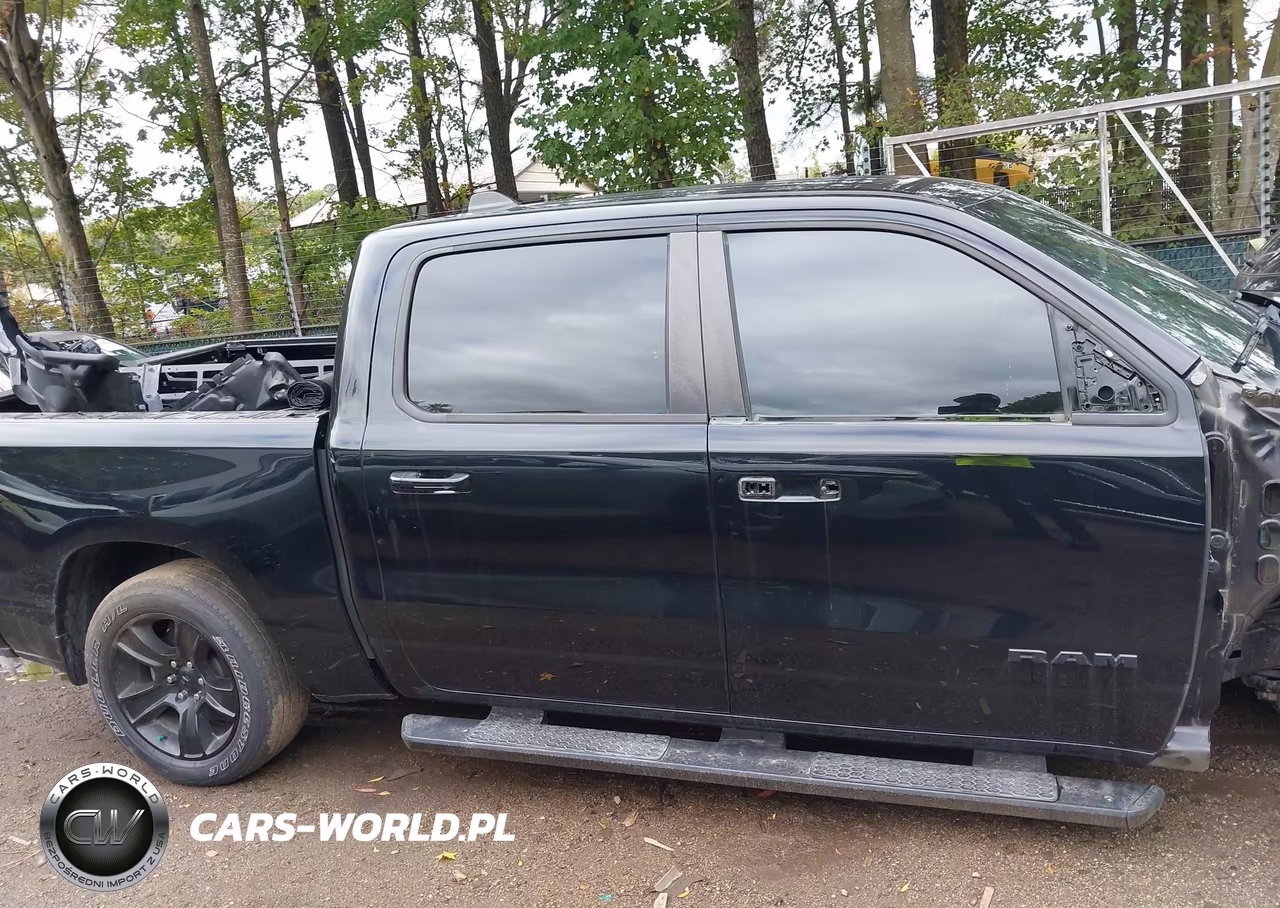 2021 Ram 1500 Big Horn 4X4 5'7 Box VIN:1C6SRFFT8MN674674 - 14