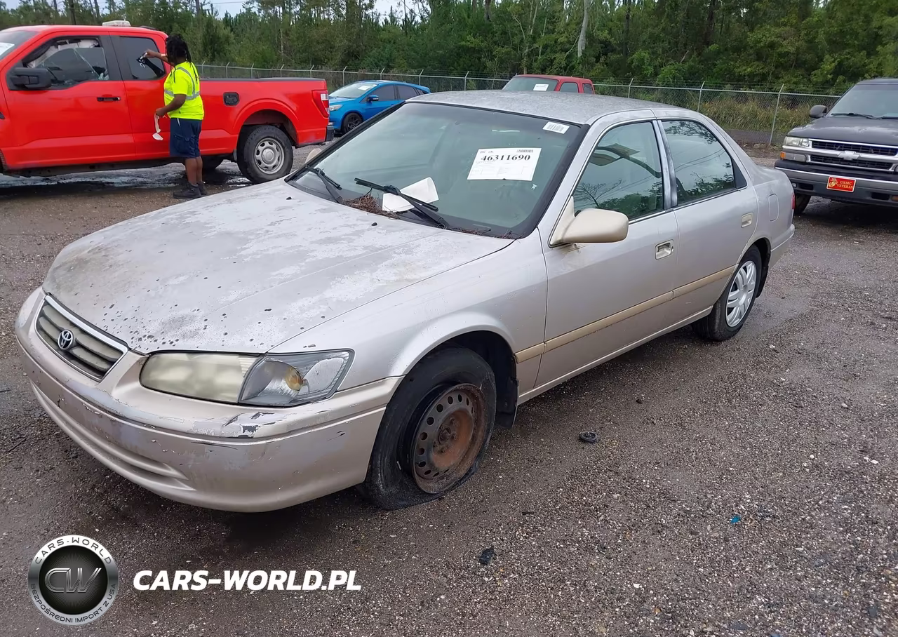 2000 Toyota Camry Le VIN:4T1BG22K1YU955145 - 2