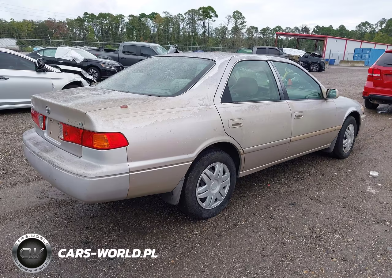 2000 Toyota Camry Le VIN:4T1BG22K1YU955145 - 4