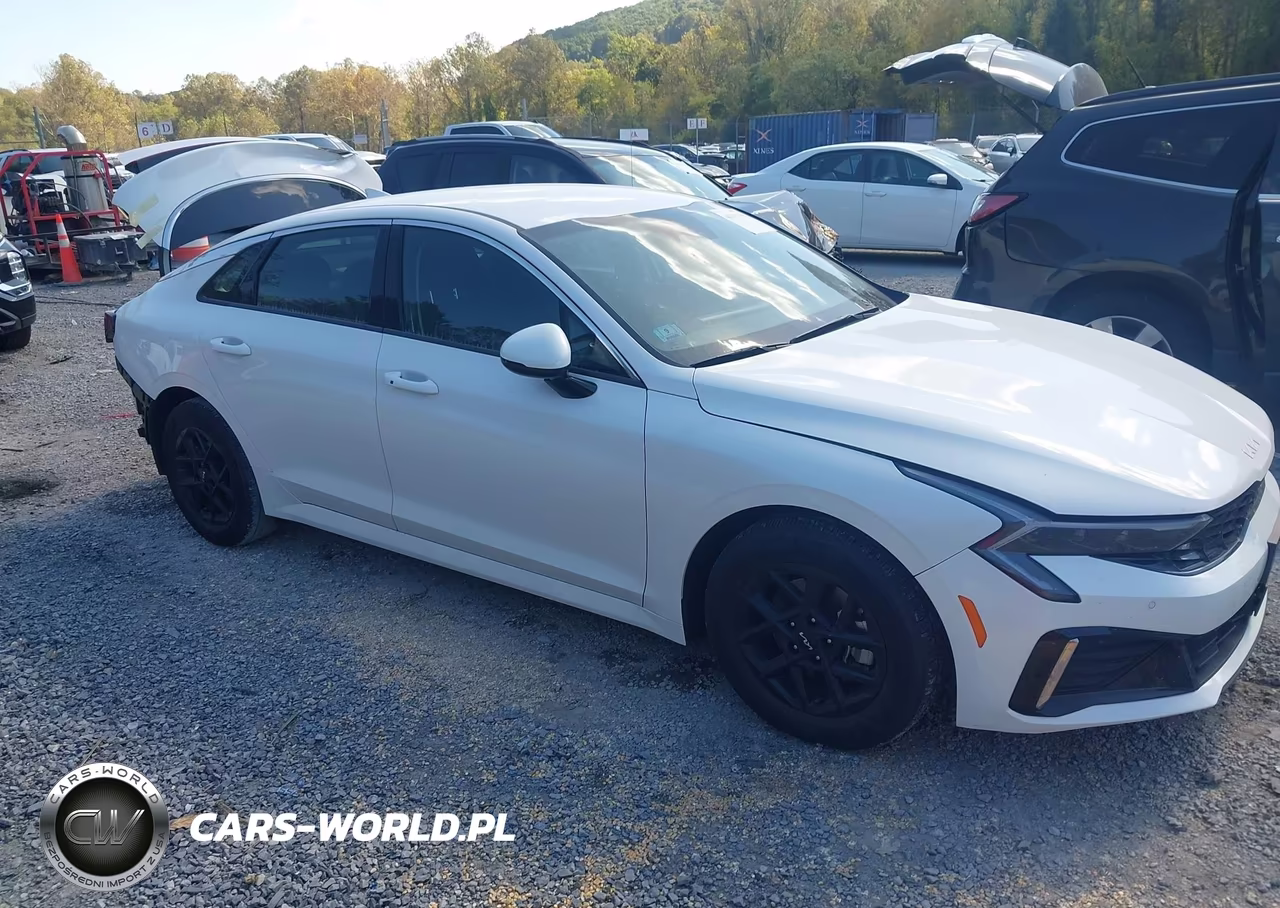 2026 Kia K5 Lxs Fwd VIN:KNAG24J73T5426488 - 1