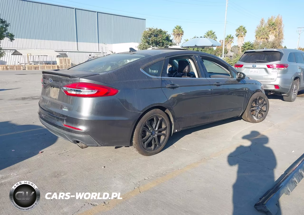 2019 Ford Fusion Se VIN:3FA6P0HD0KR177864 - 4