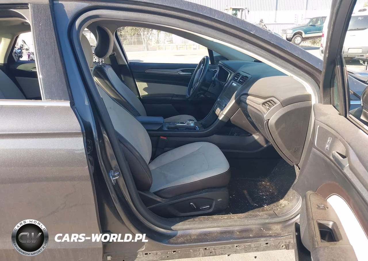 2019 Ford Fusion Se VIN:3FA6P0HD0KR177864 - 5