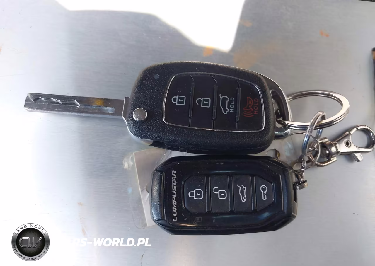 2017 Hyundai Santa Fe Se VIN:KM8SM4HF4HU236664 - 11
