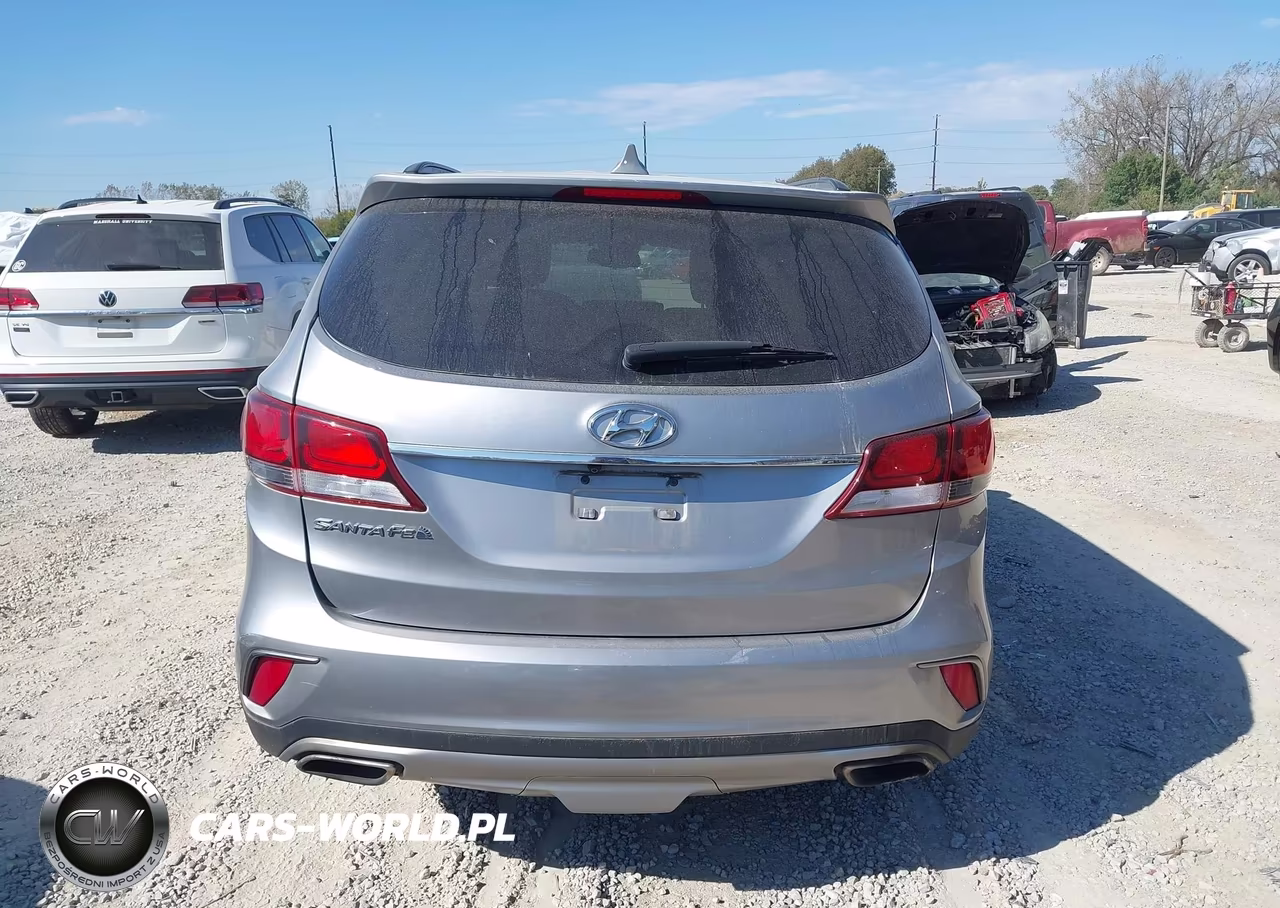 2017 Hyundai Santa Fe Se VIN:KM8SM4HF4HU236664 - 17