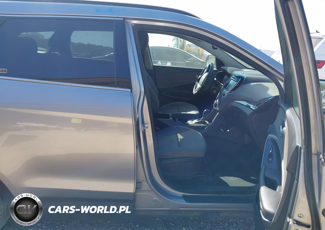 2017 Hyundai Santa Fe Se VIN:KM8SM4HF4HU236664 - 5