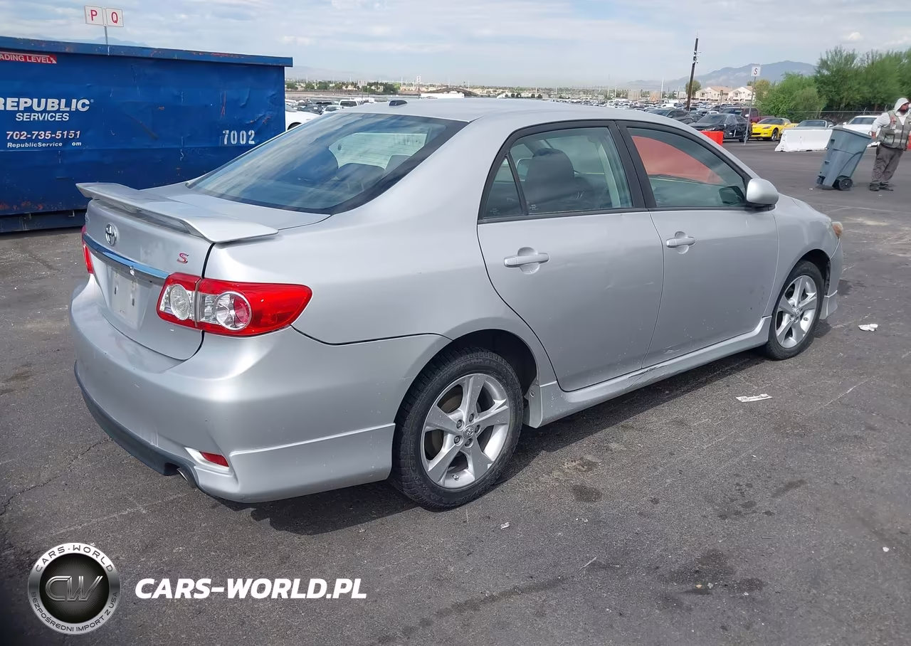 2012 Toyota Corolla S VIN:2T1BU4EE7CC858665 - 4