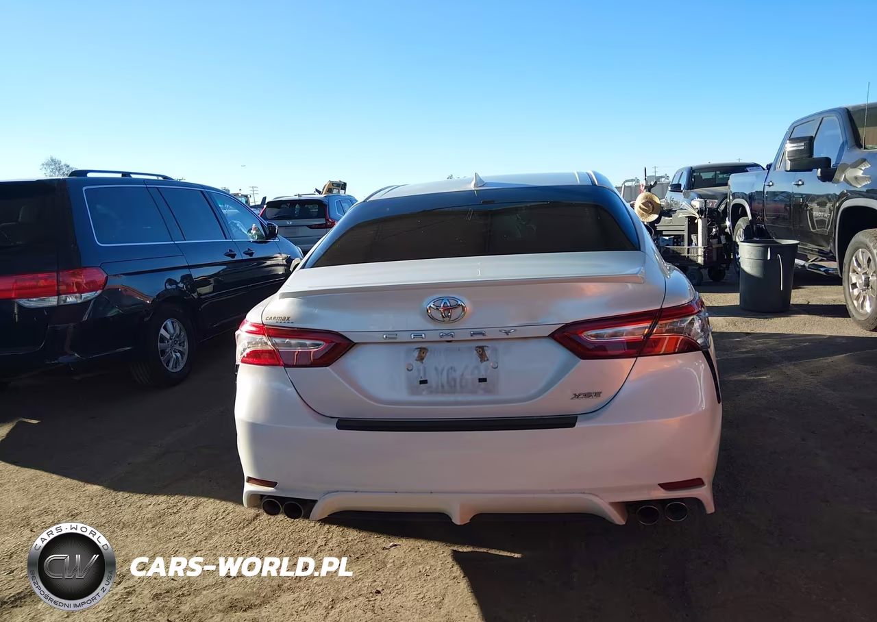 2019 Toyota Camry Xse VIN:4T1B61HK8KU836519 - 16
