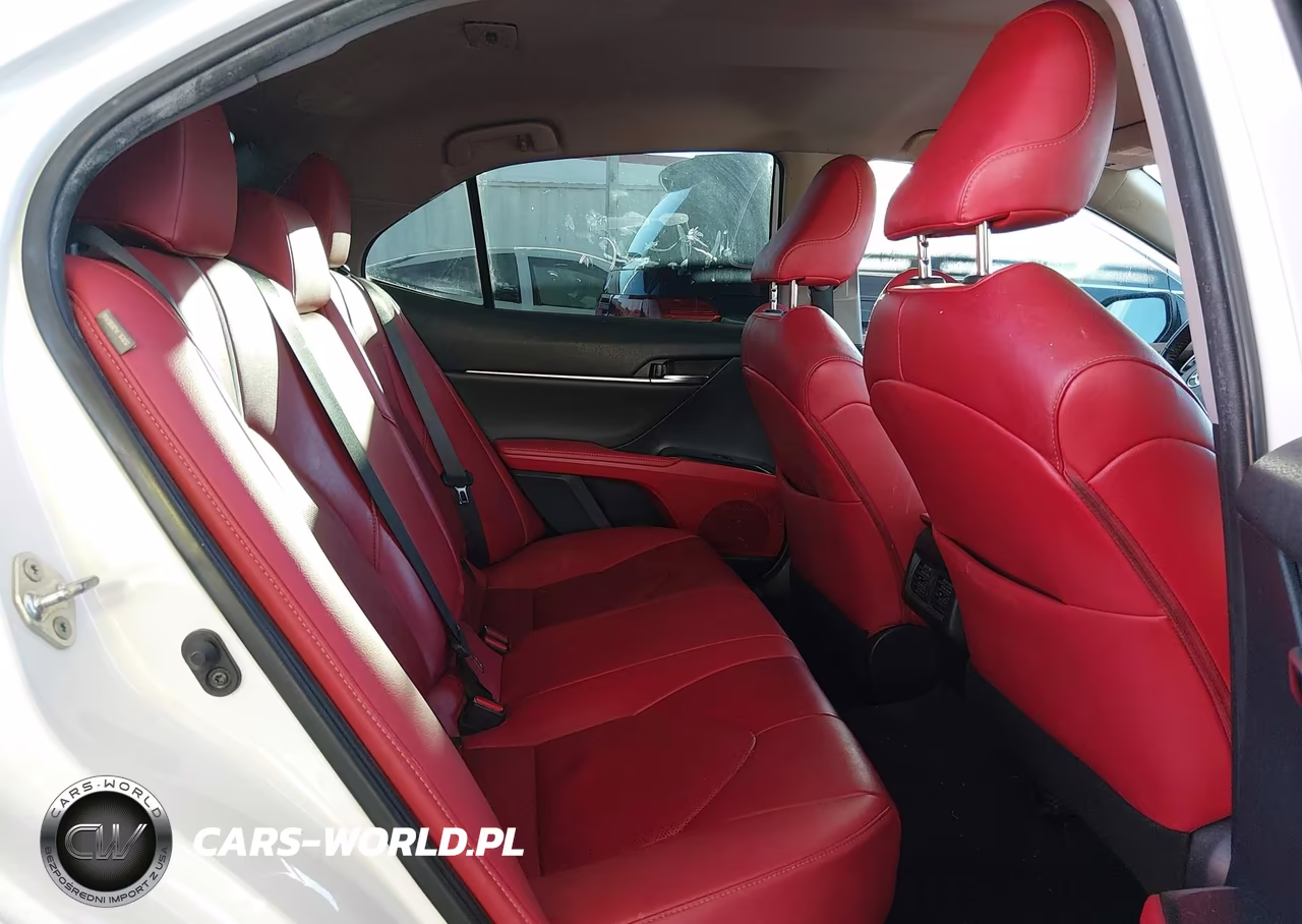 2019 Toyota Camry Xse VIN:4T1B61HK8KU836519 - 8