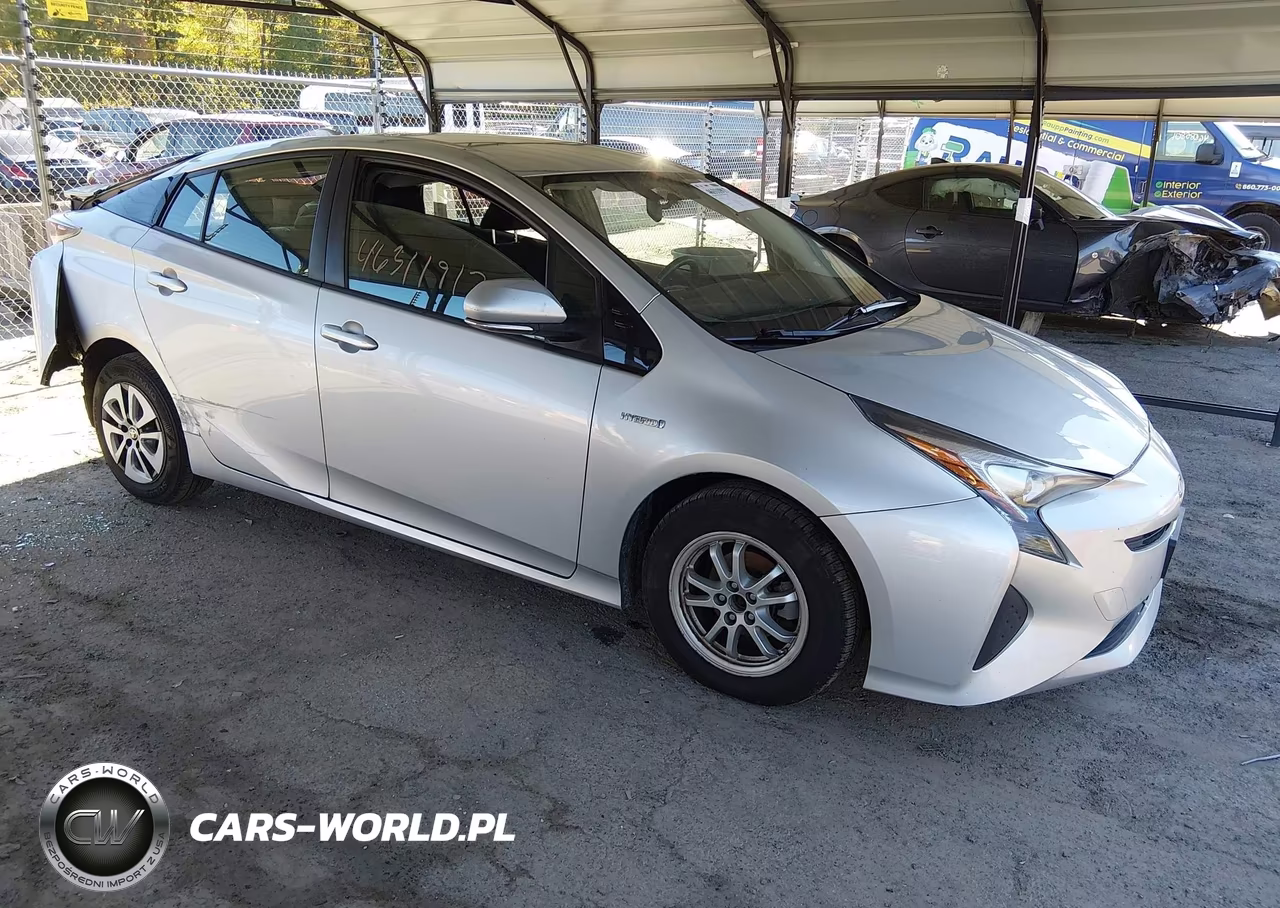 2016 Toyota Prius Three