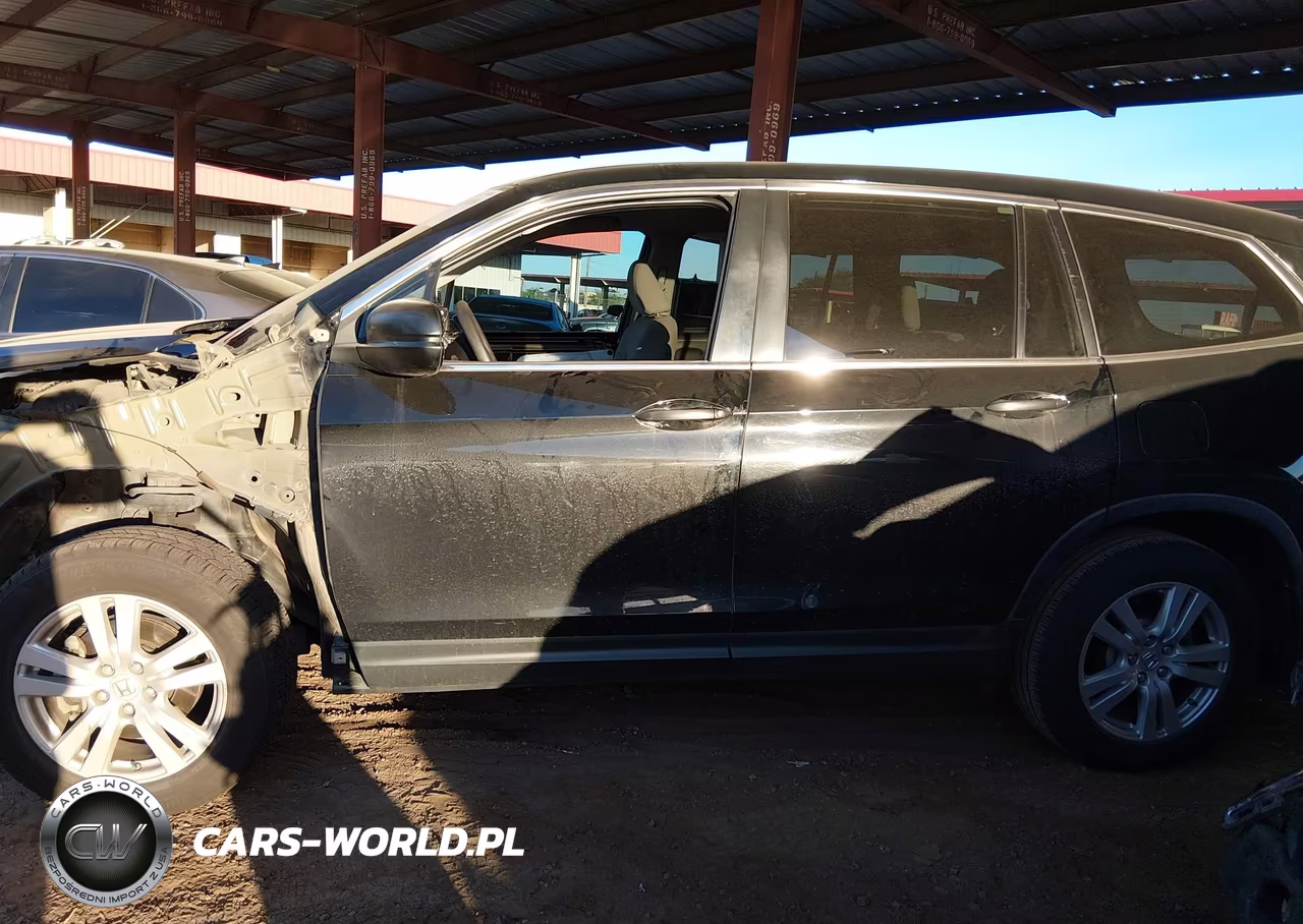 2018 Honda Pilot Lx VIN:5FNYF5H19JB025719 - 15