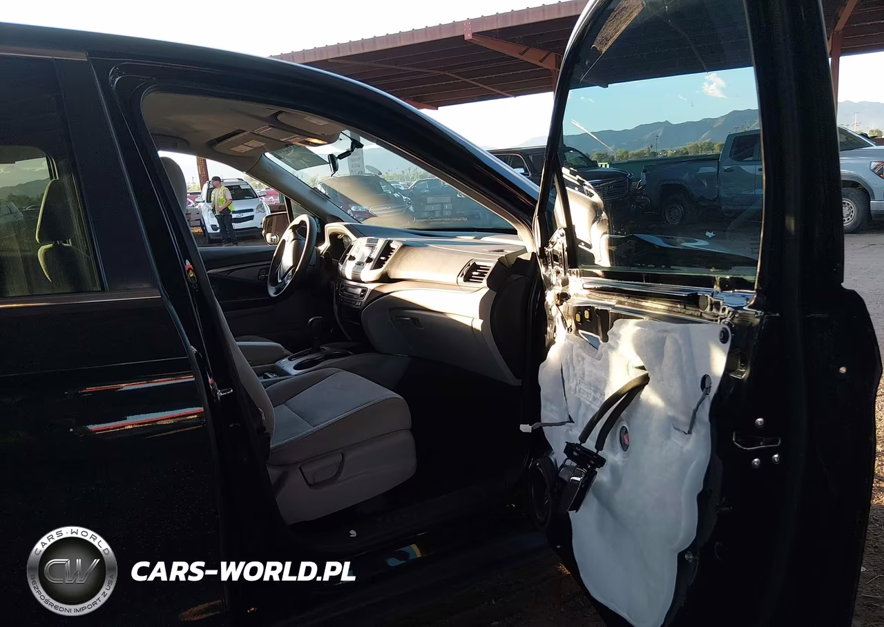 2018 Honda Pilot Lx VIN:5FNYF5H19JB025719 - 5