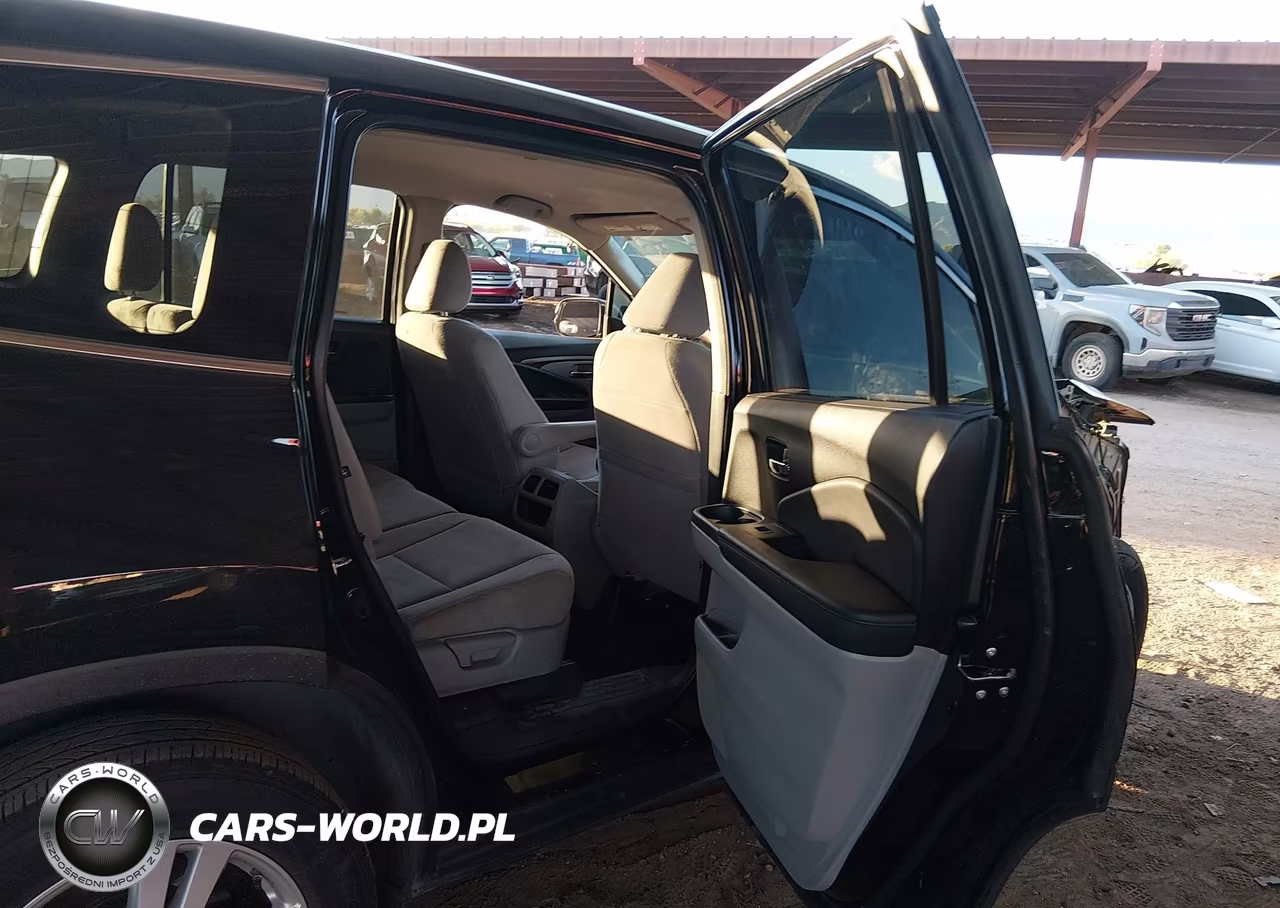 2018 Honda Pilot Lx VIN:5FNYF5H19JB025719 - 8