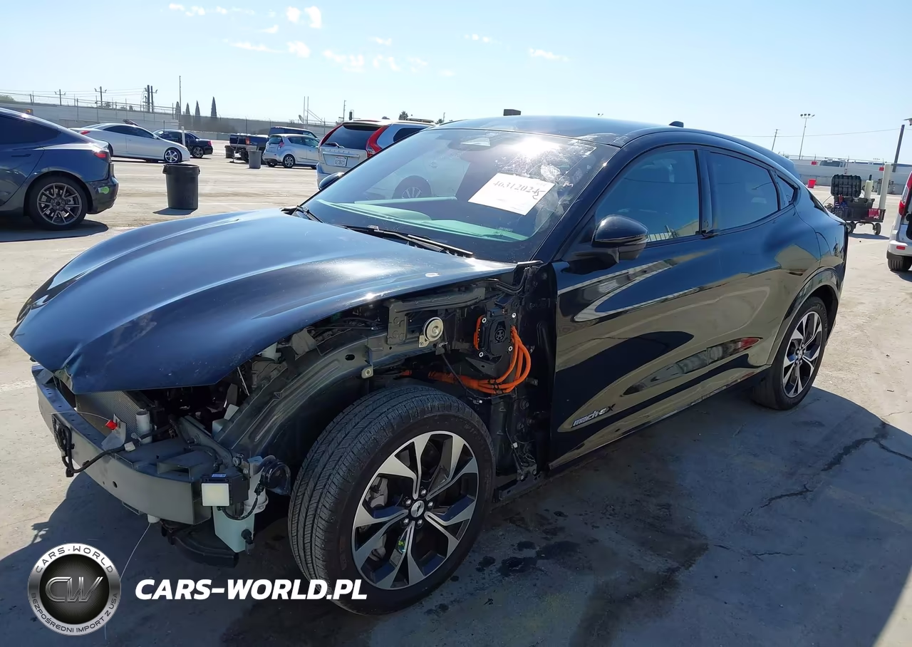2022 Ford Mustang Mach-E Premium VIN:3FMTK3R70NMA11640 - 6