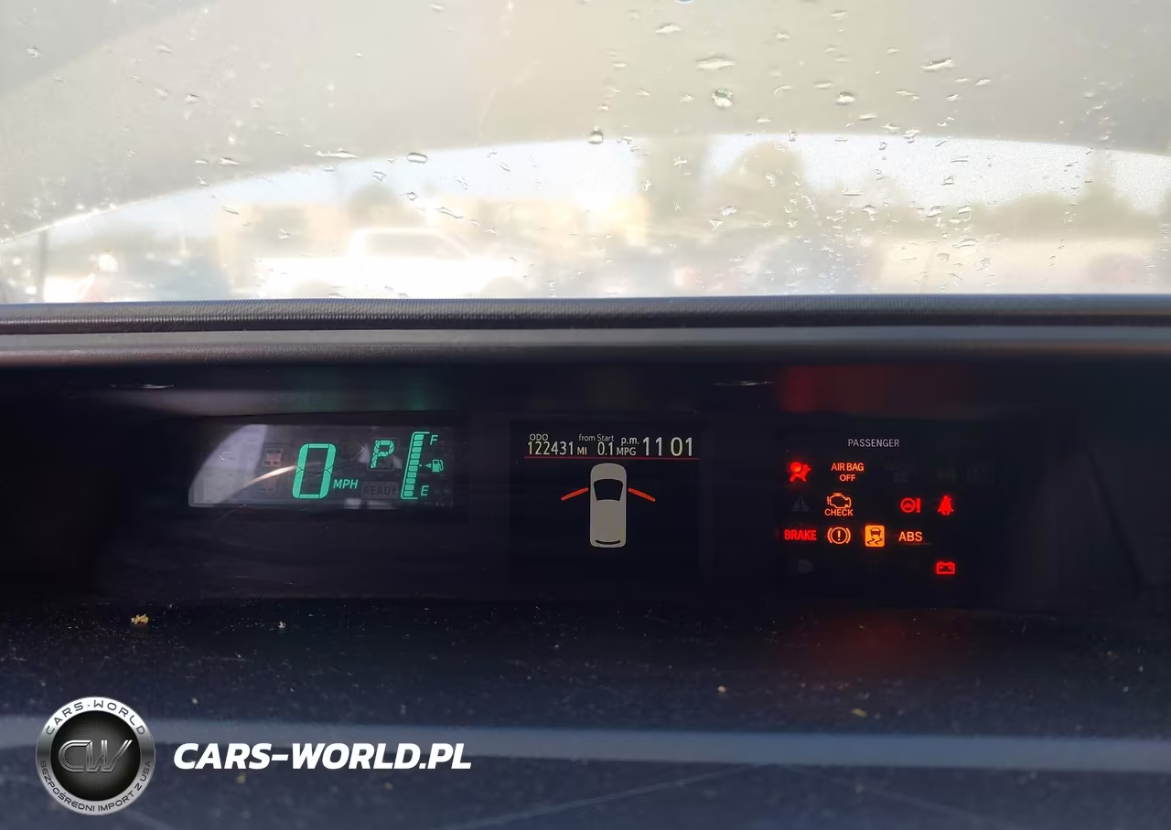 2013 Toyota Prius C Three VIN:JTDKDTB39D1055861 - 7