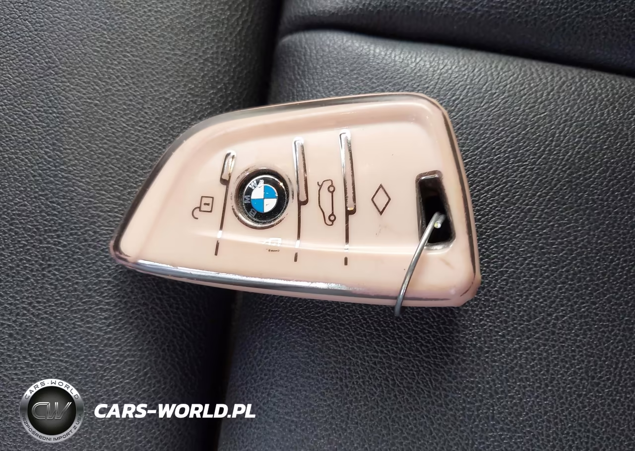 2018 BMW X3 xDrive30I VIN:5UXTR9C52JLC82240 - 11