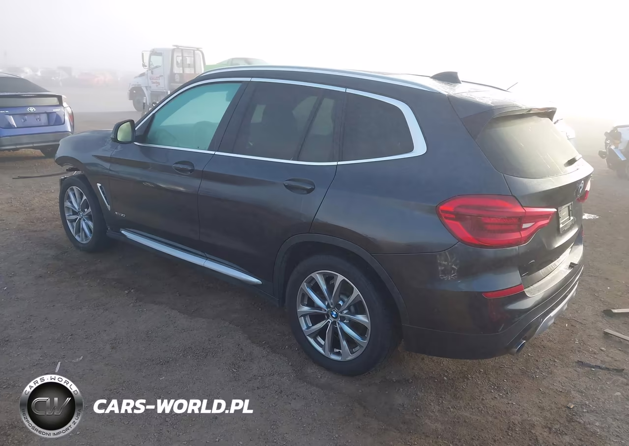 2018 BMW X3 xDrive30I VIN:5UXTR9C52JLC82240 - 3