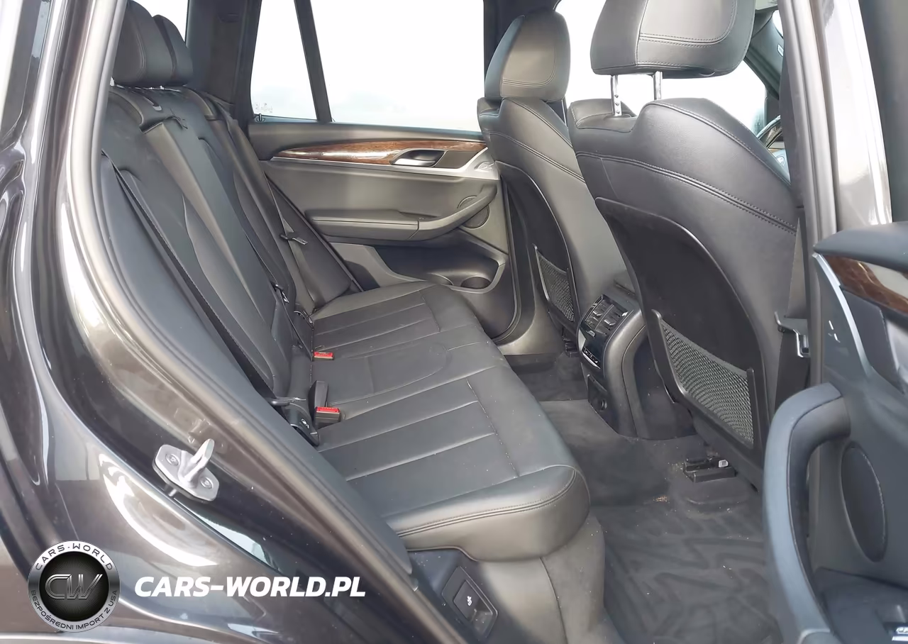 2018 BMW X3 xDrive30I VIN:5UXTR9C52JLC82240 - 8