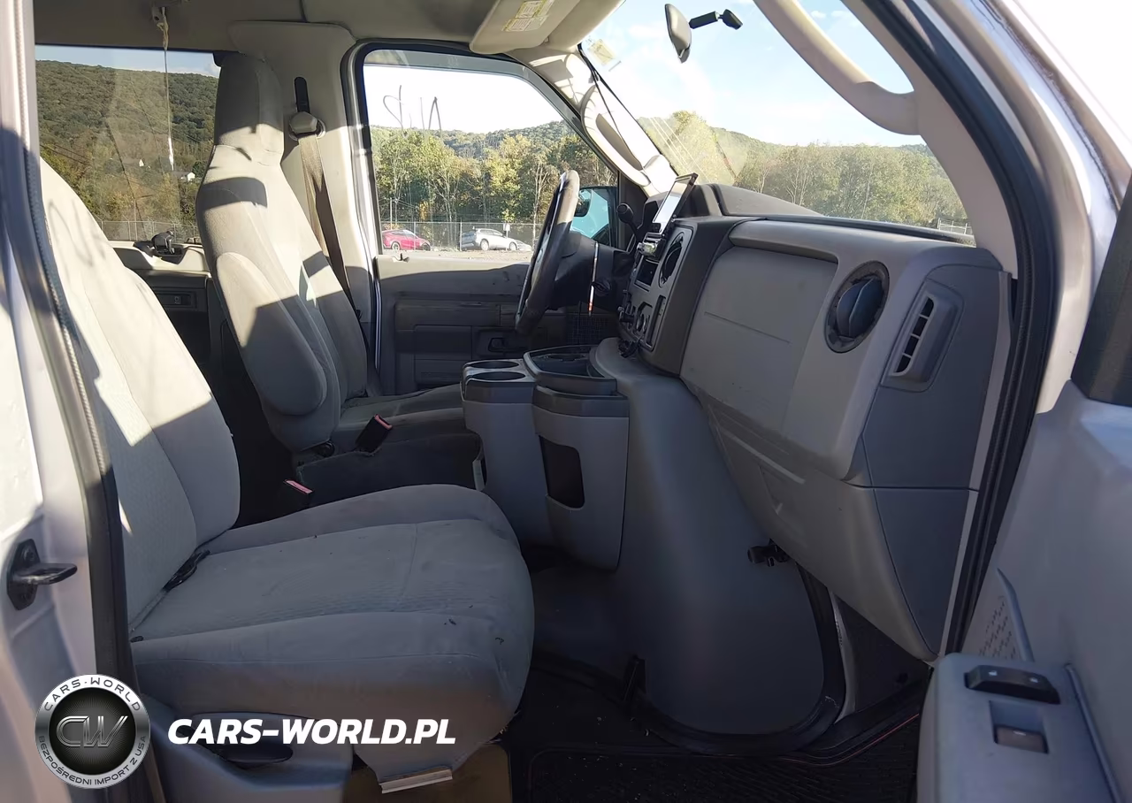 2010 Ford E-350 Super Duty Xlt VIN:1FBNE3BL7ADA68231 - 5