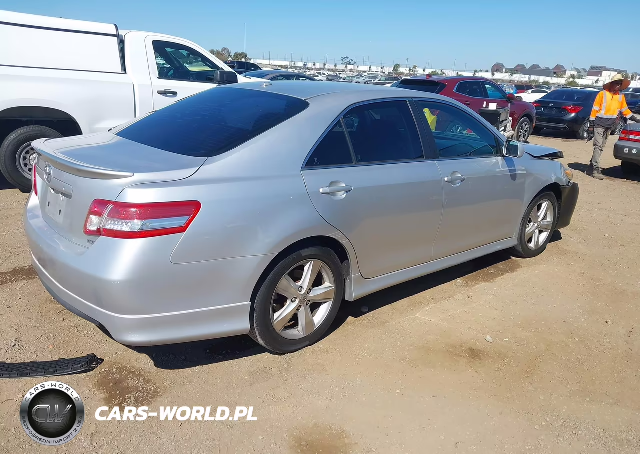 2010 Toyota Camry Se V6 VIN:4T1BK3EK6AU107851 - 4
