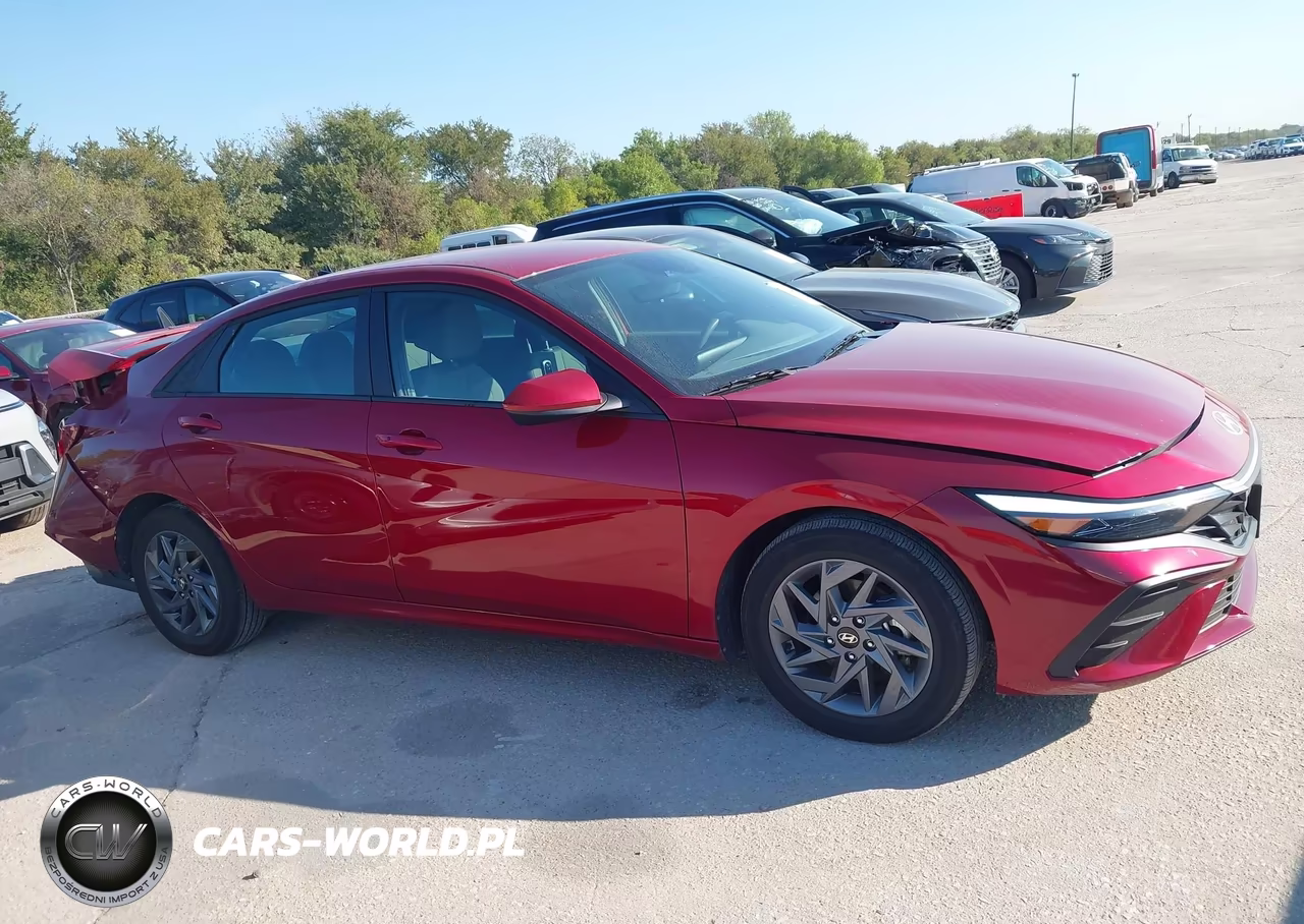 2025 Hyundai Elantra Hybrid Blue VIN:KMHLM4DJ1SU178521 - 13