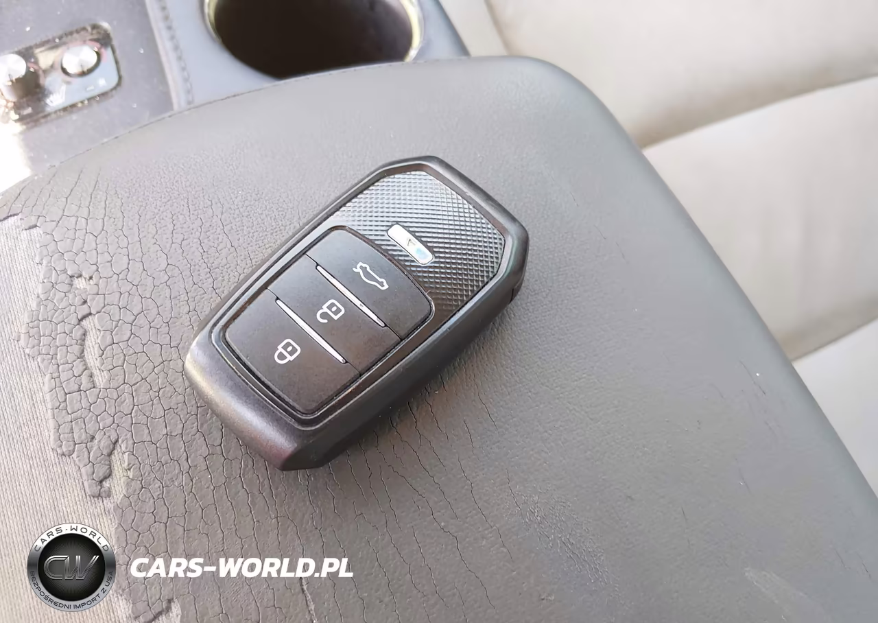 2013 Toyota Avalon Hybrid Xle Touring VIN:4T1BD1EB1DU015615 - 11