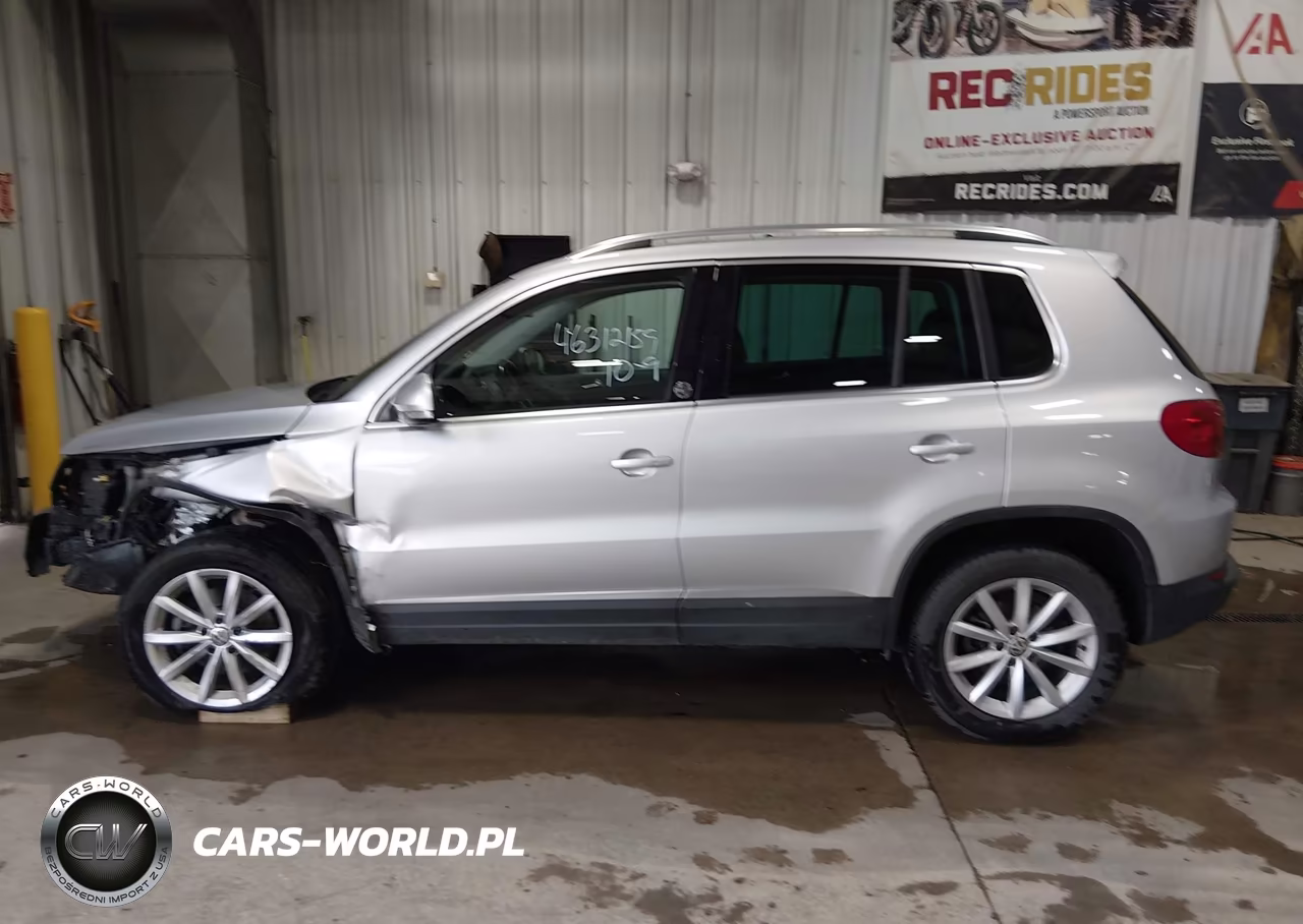 2017 Volkswagen Tiguan 2.0T Wolfsburg Edition VIN:WVGSV7AX4HK020505 - 14