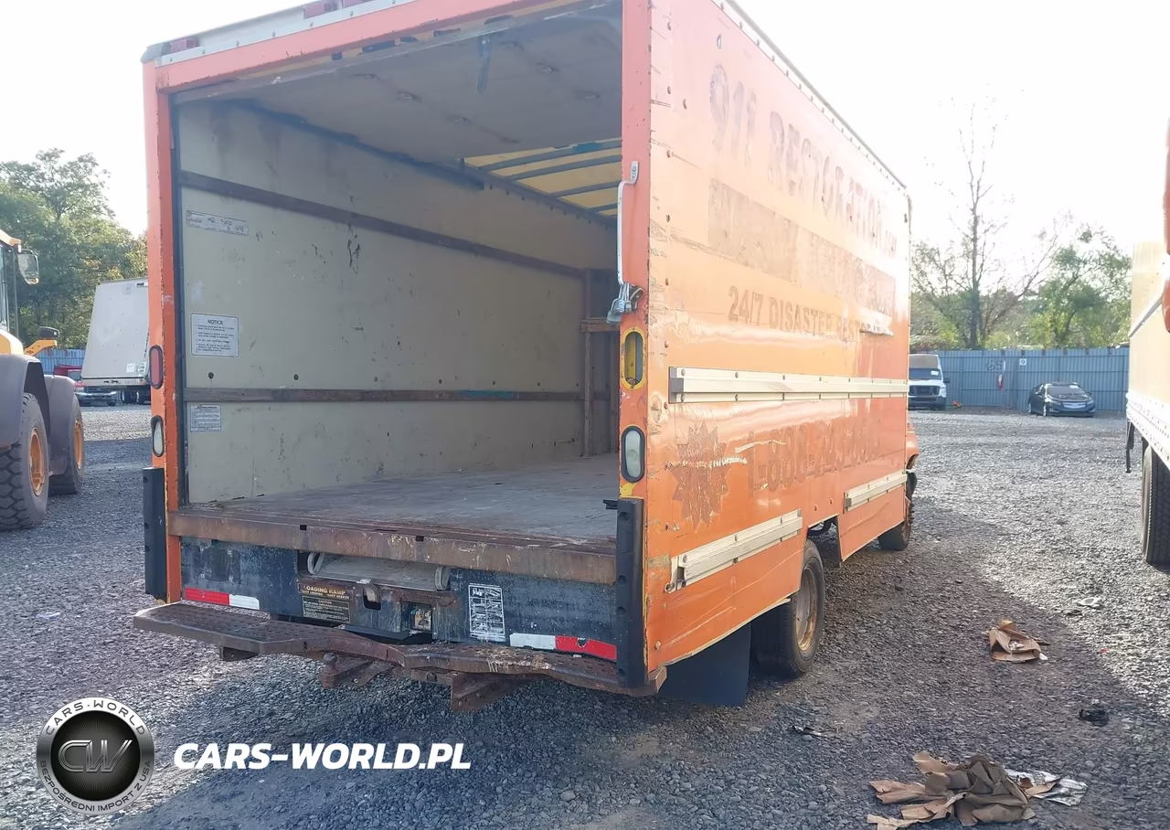 2007 Ford E-350 Cutaway VIN:1FDSE35L47DA15453 - 4