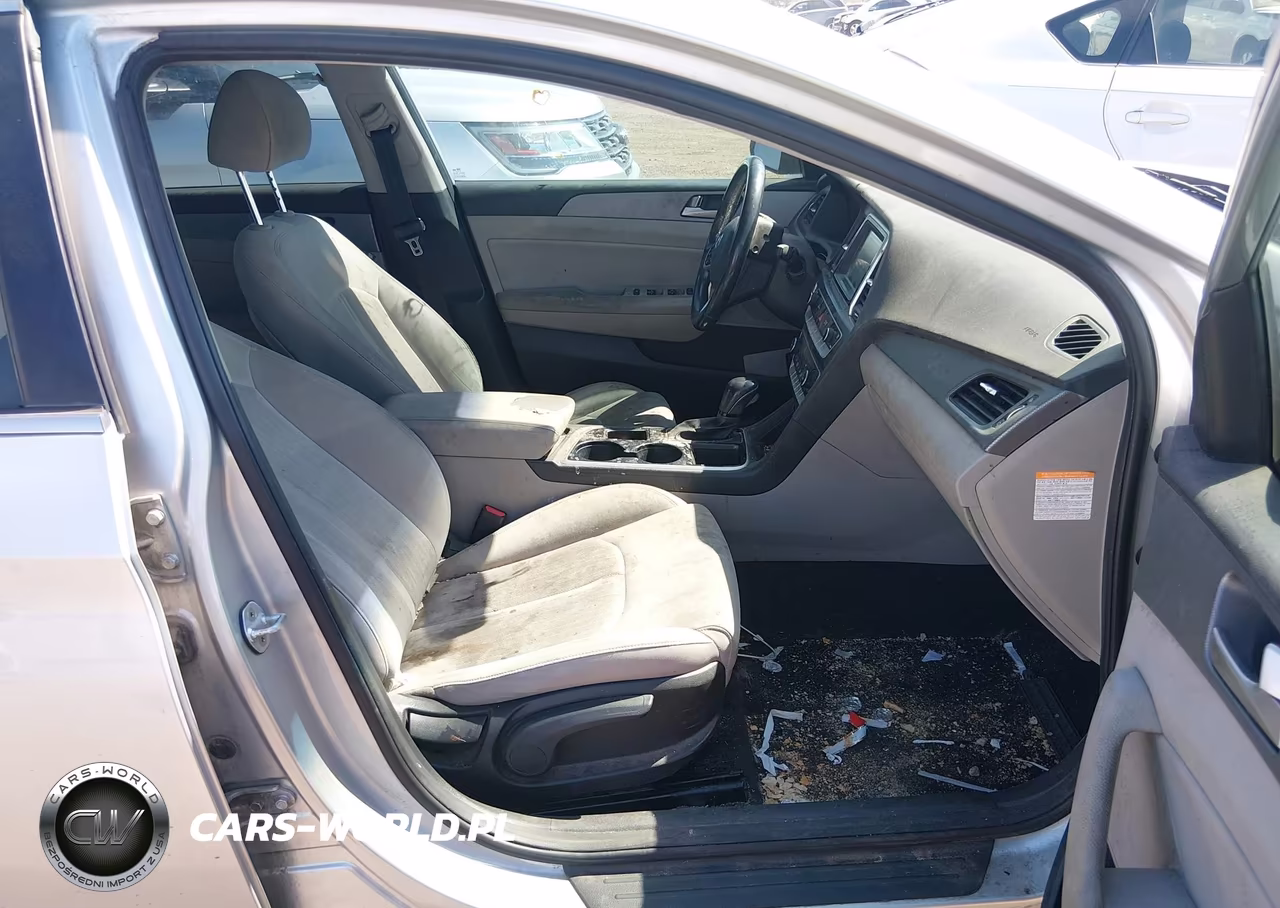 2019 Hyundai Sonata Hybrid Se VIN:KMHE24L36KA084539 - 5