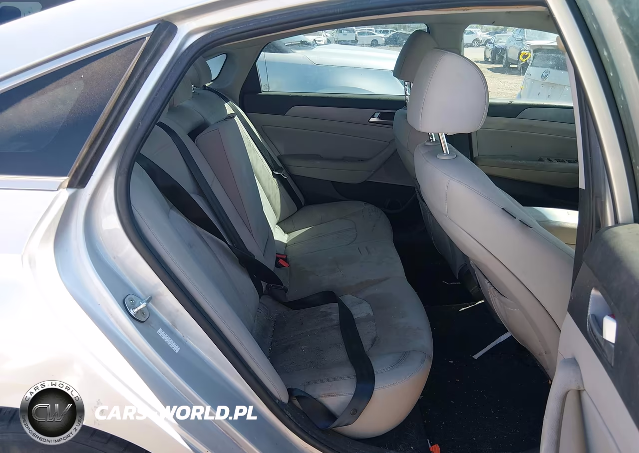 2019 Hyundai Sonata Hybrid Se VIN:KMHE24L36KA084539 - 8