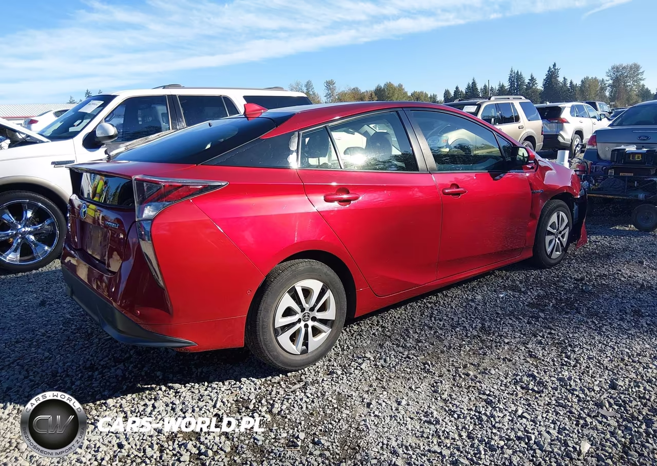 2018 Toyota Prius Three VIN:JTDKARFU4J3549981 - 4