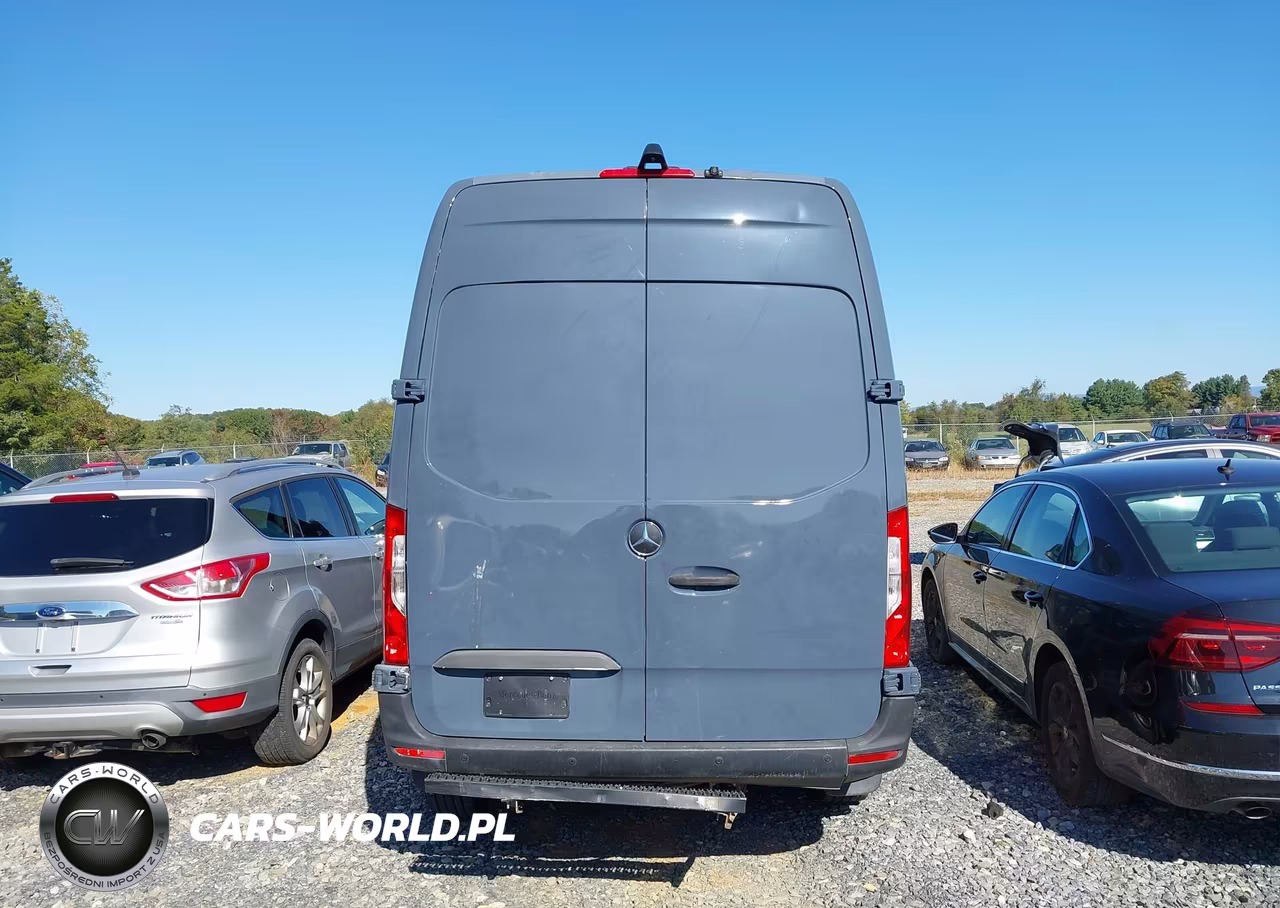 2019 Mercedes-Benz Sprinter 2500 High Roof V6 VIN:WD4PF0CD5KP098096 - 16