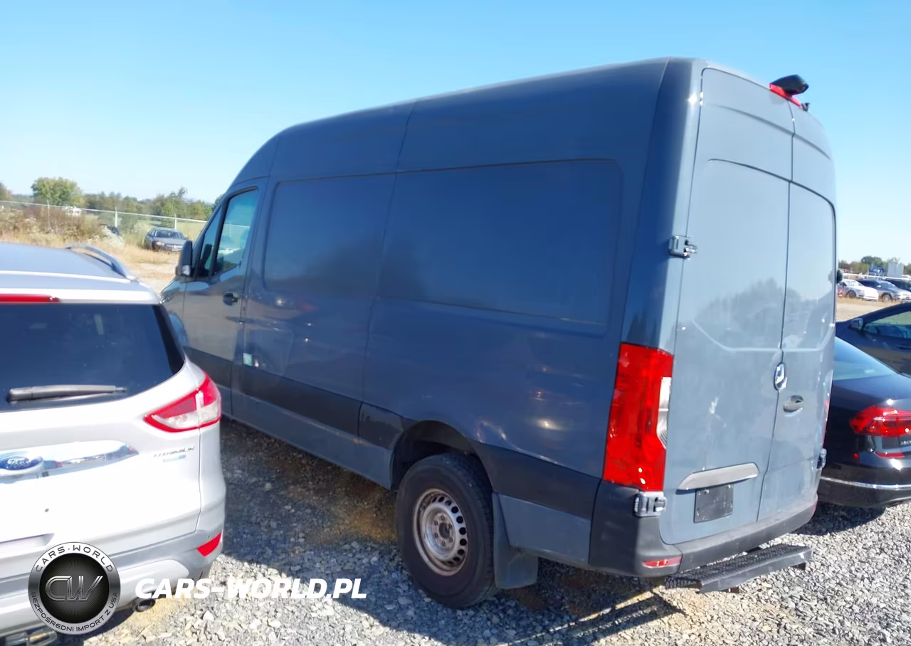 2019 Mercedes-Benz Sprinter 2500 High Roof V6 VIN:WD4PF0CD5KP098096 - 3
