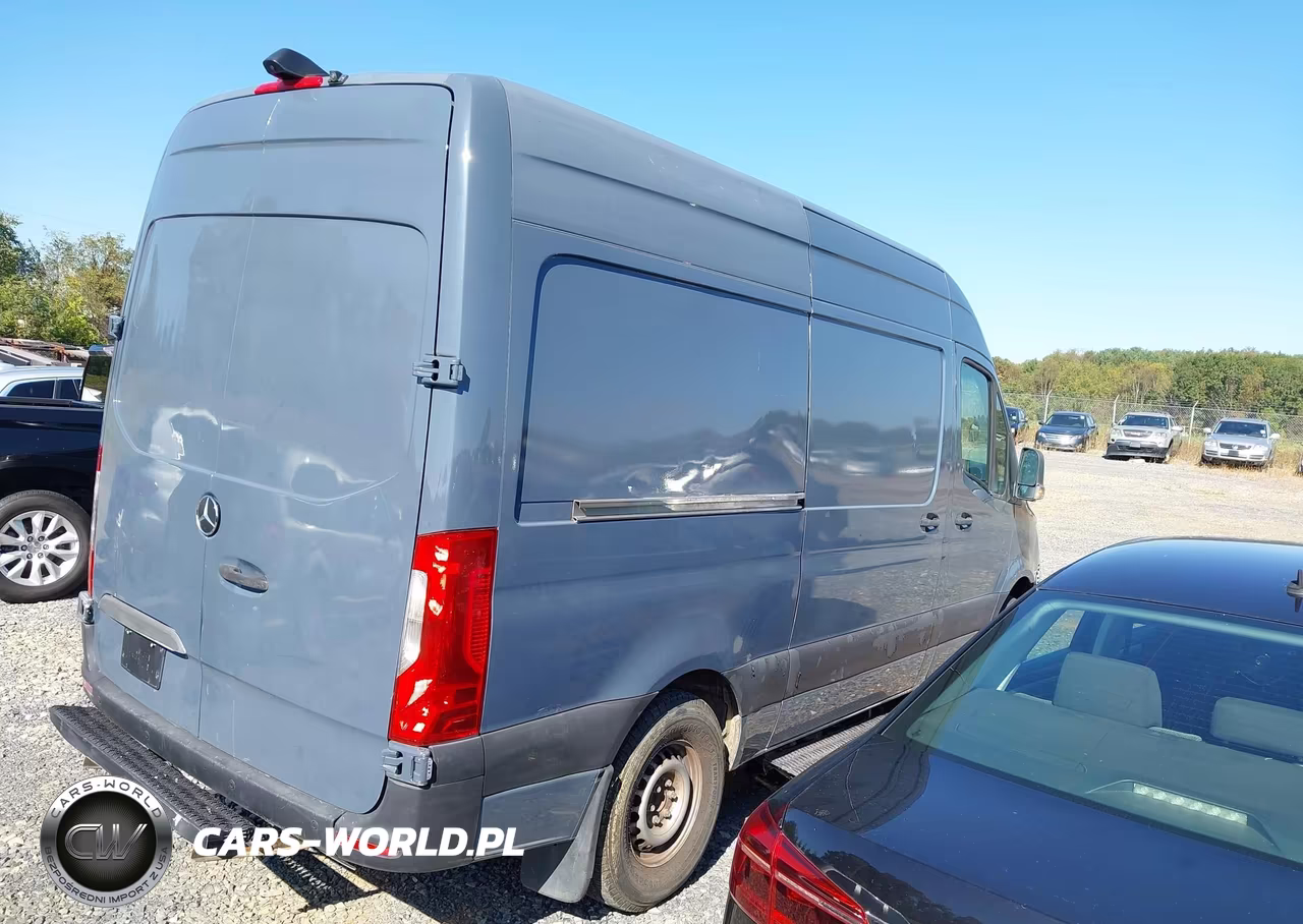 2019 Mercedes-Benz Sprinter 2500 High Roof V6 VIN:WD4PF0CD5KP098096 - 4