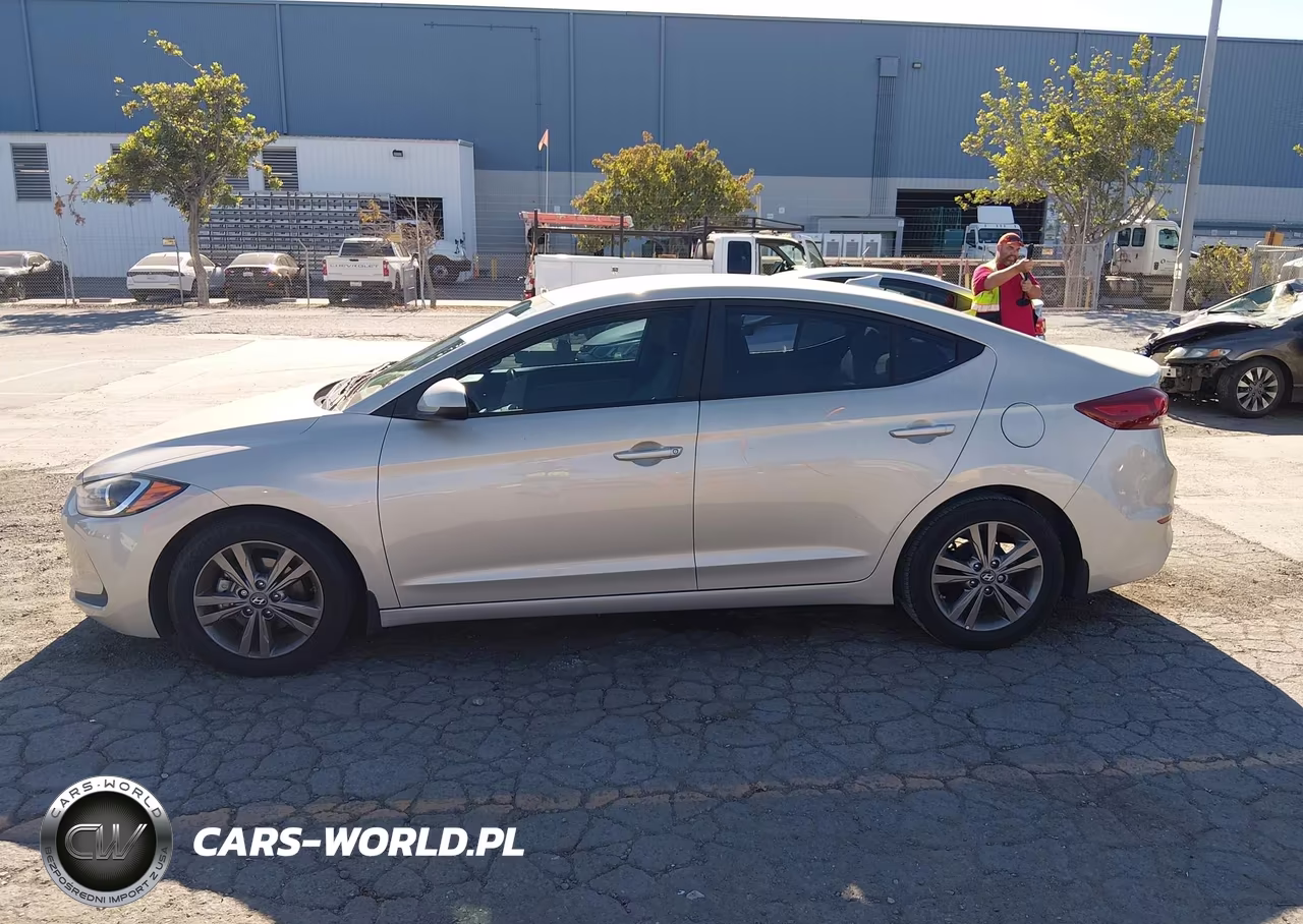 2017 Hyundai Elantra Se VIN:5NPD84LF7HH075584 - 14