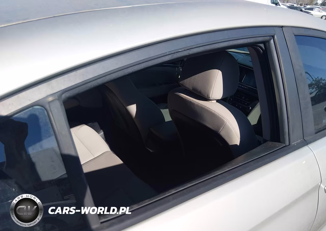 2017 Hyundai Elantra Se VIN:5NPD84LF7HH075584 - 6