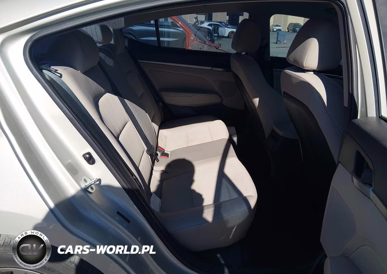 2017 Hyundai Elantra Se VIN:5NPD84LF7HH075584 - 8