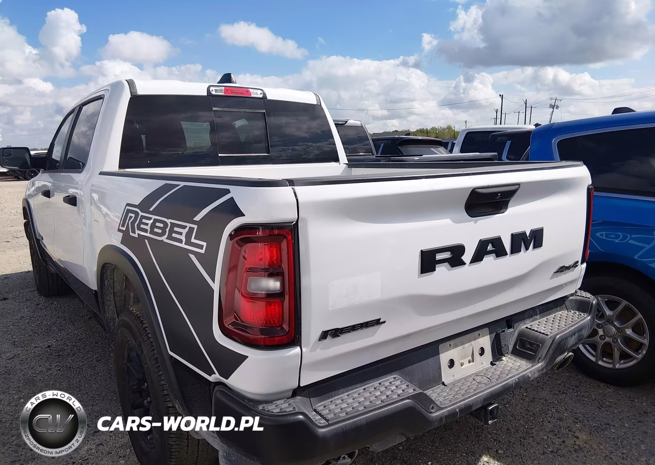 2025 Ram 1500 Rebel 4X4 5'7 Box VIN:1C6SRFLP6SN570401 - 3