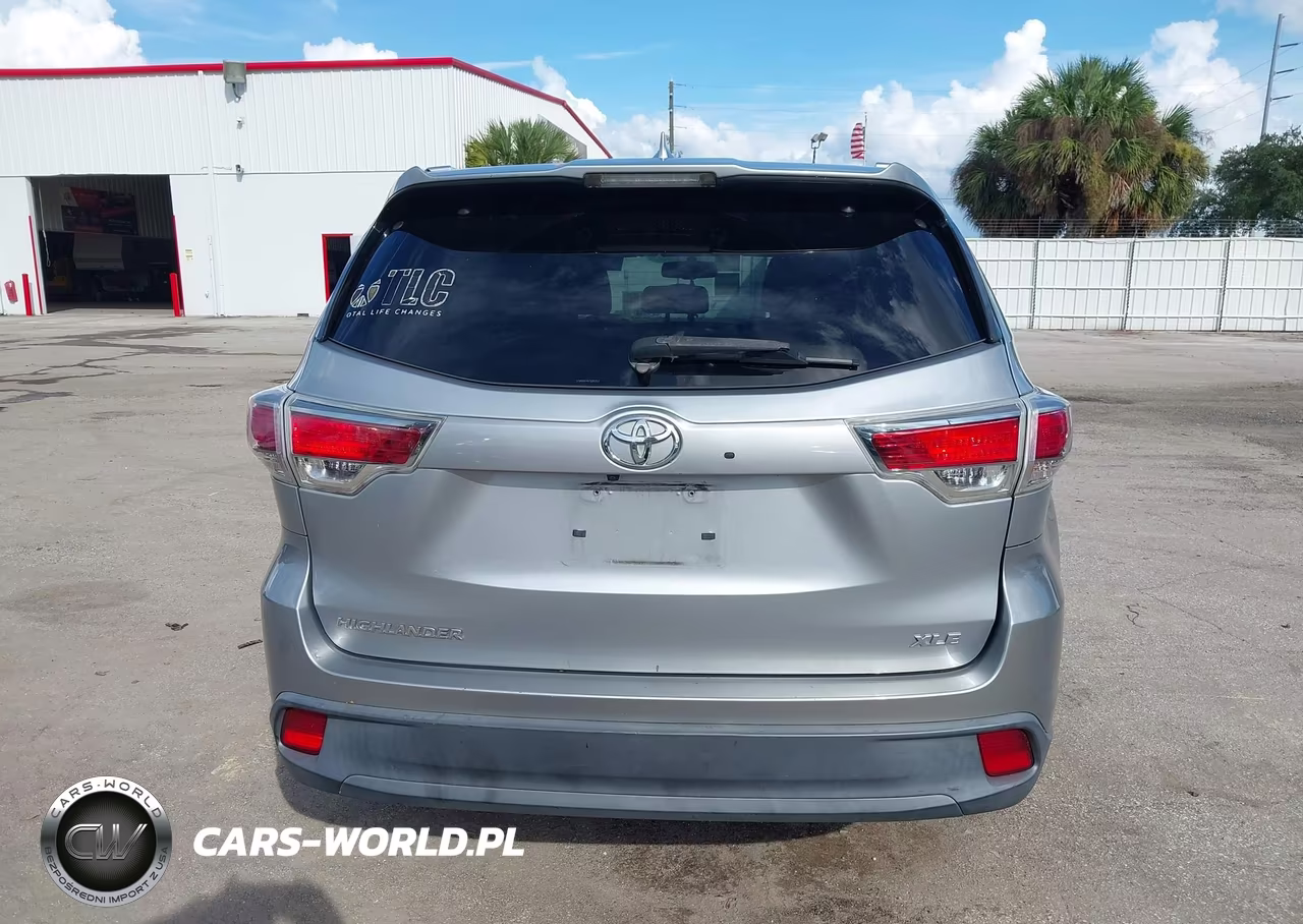2015 Toyota Highlander Xle V6 VIN:5TDKKRFH4FS089212 - 16