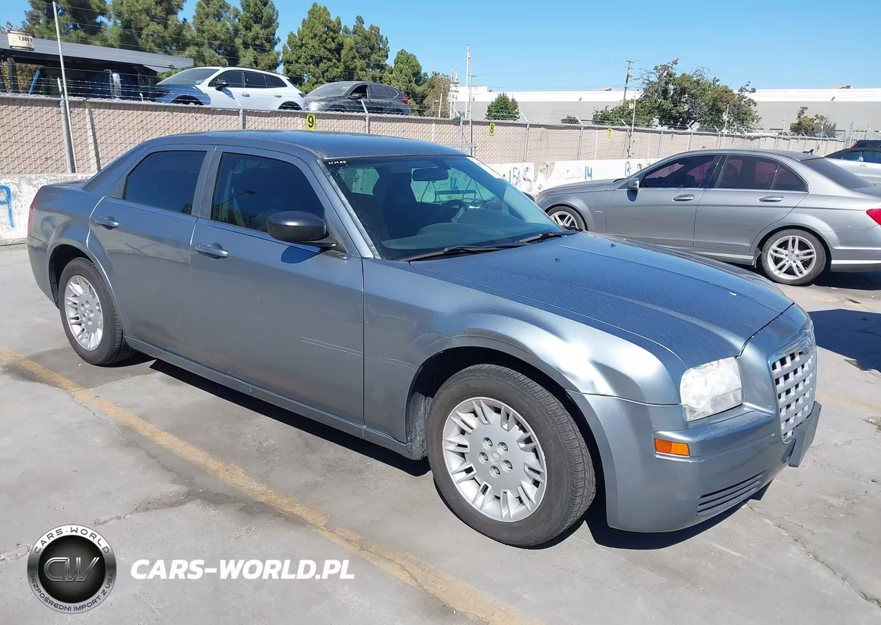 2007 Chrysler 300 VIN:2C3KA43R47H667932 - 1