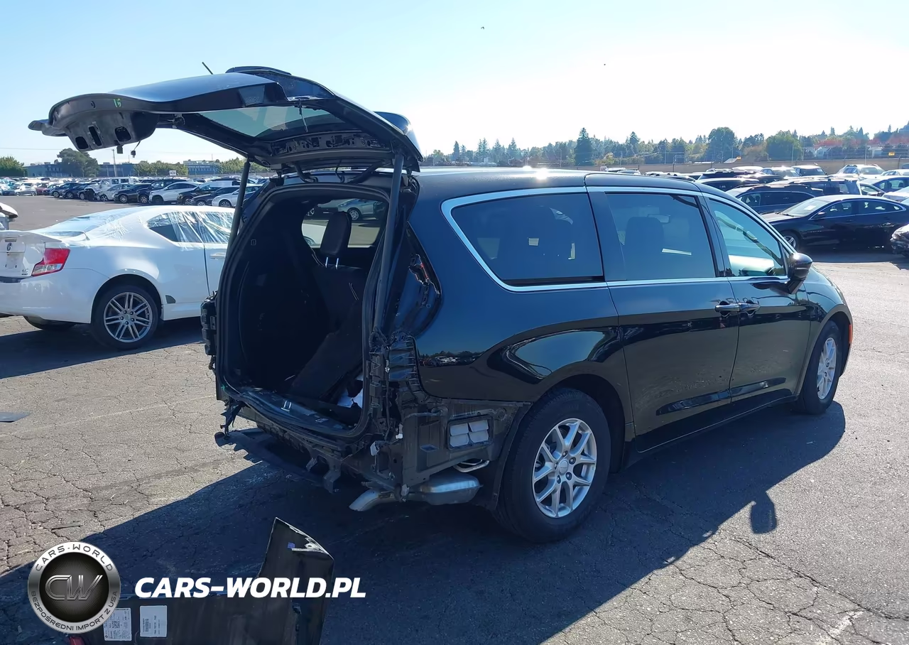 2027 Chrysler Pacifica VIN:2C4RC1BGXVR576142 - 4