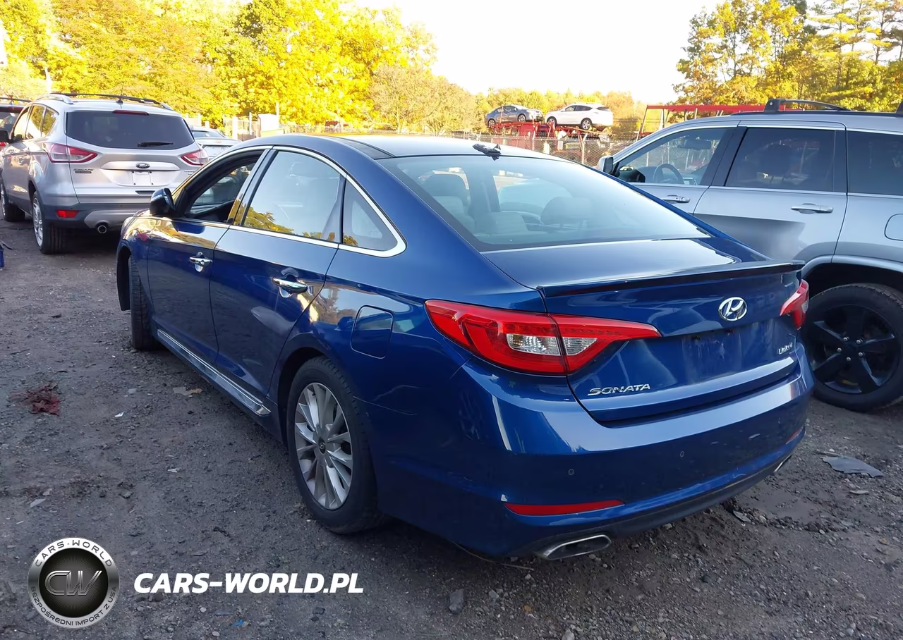 2015 Hyundai Sonata Limited VIN:5NPE34AF4FH031190 - 3