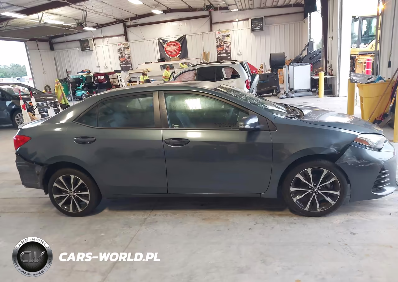 2017 Toyota Corolla Se VIN:5YFBURHE8HP668101 - 12