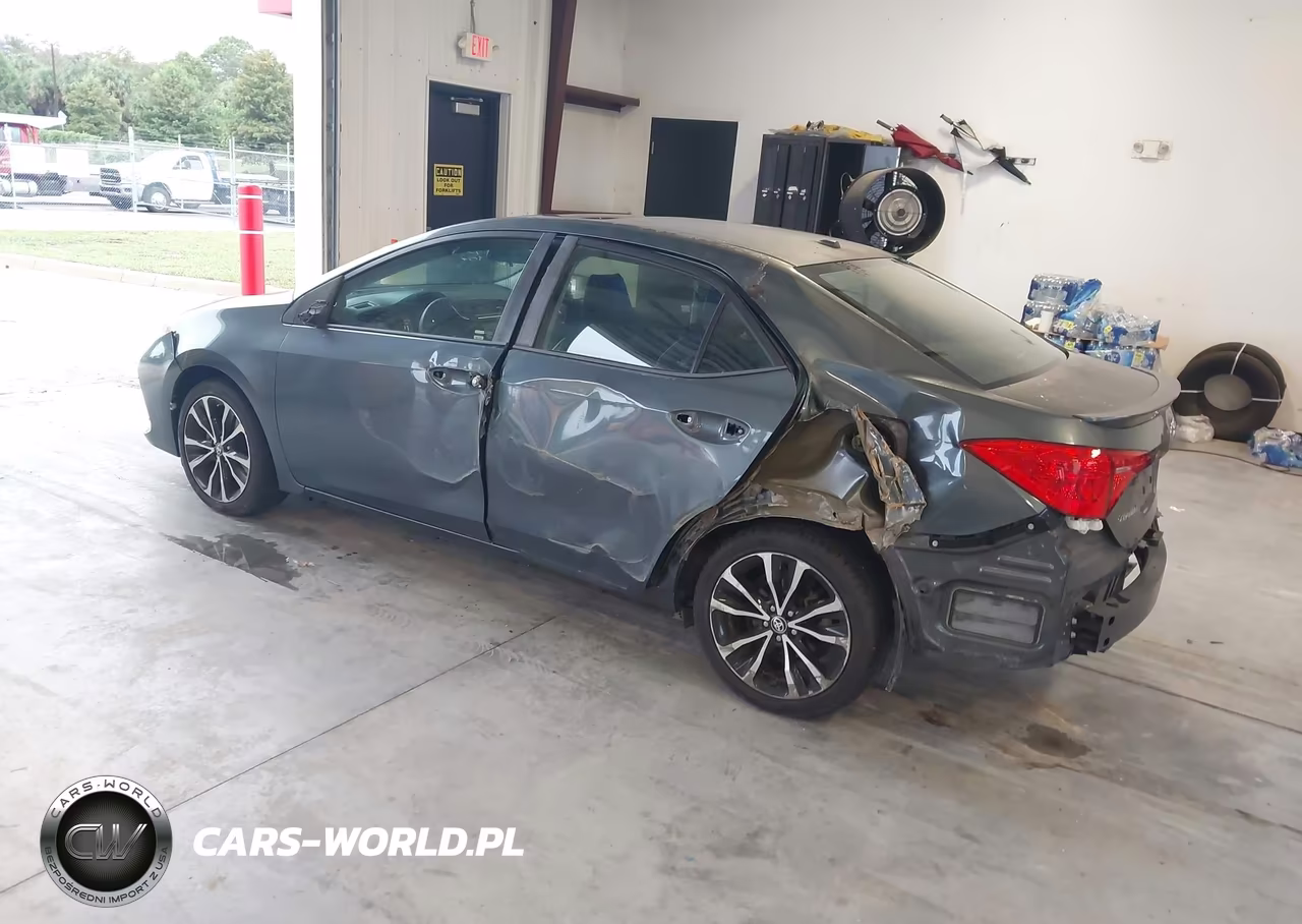 2017 Toyota Corolla Se VIN:5YFBURHE8HP668101 - 3