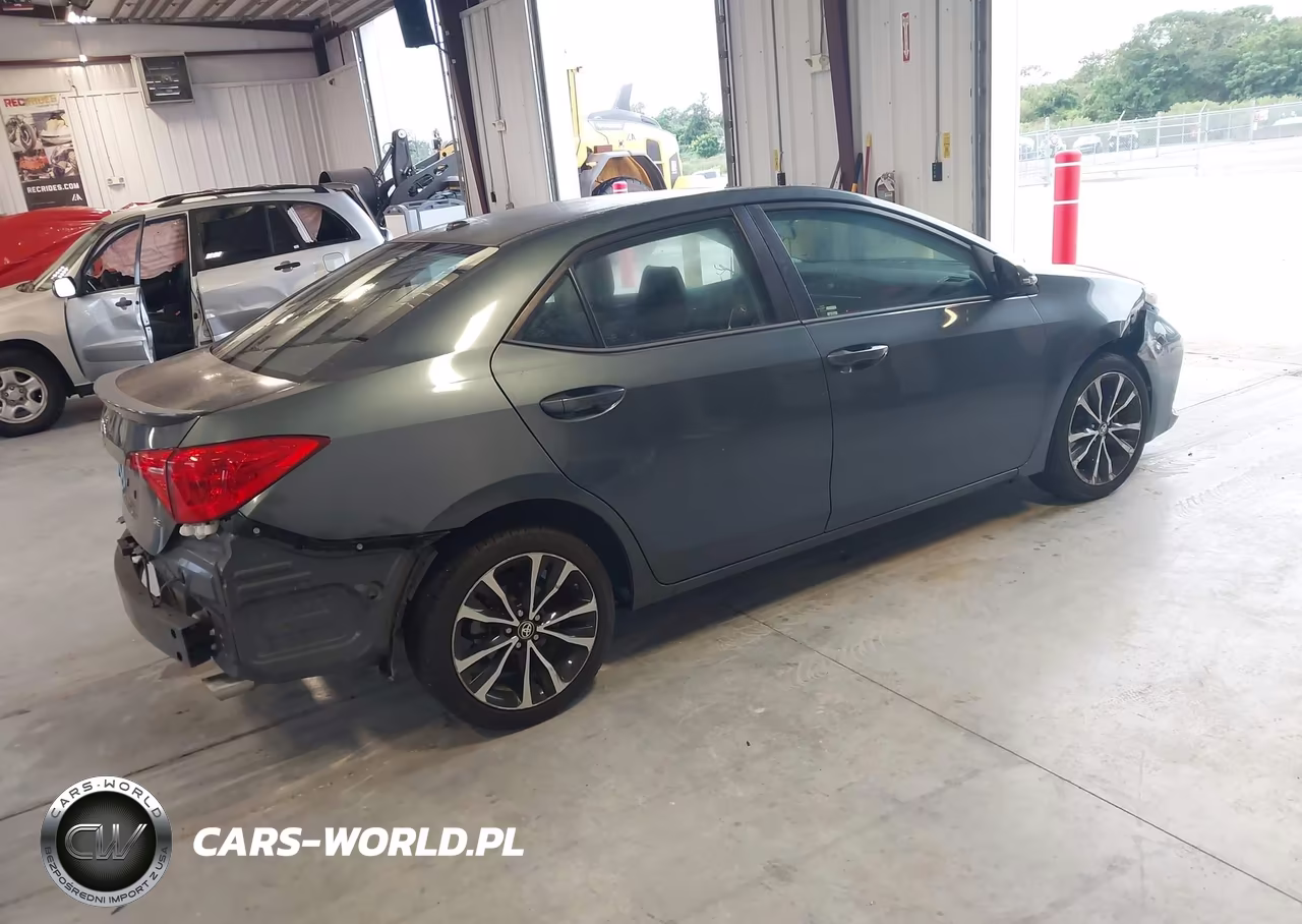 2017 Toyota Corolla Se VIN:5YFBURHE8HP668101 - 4