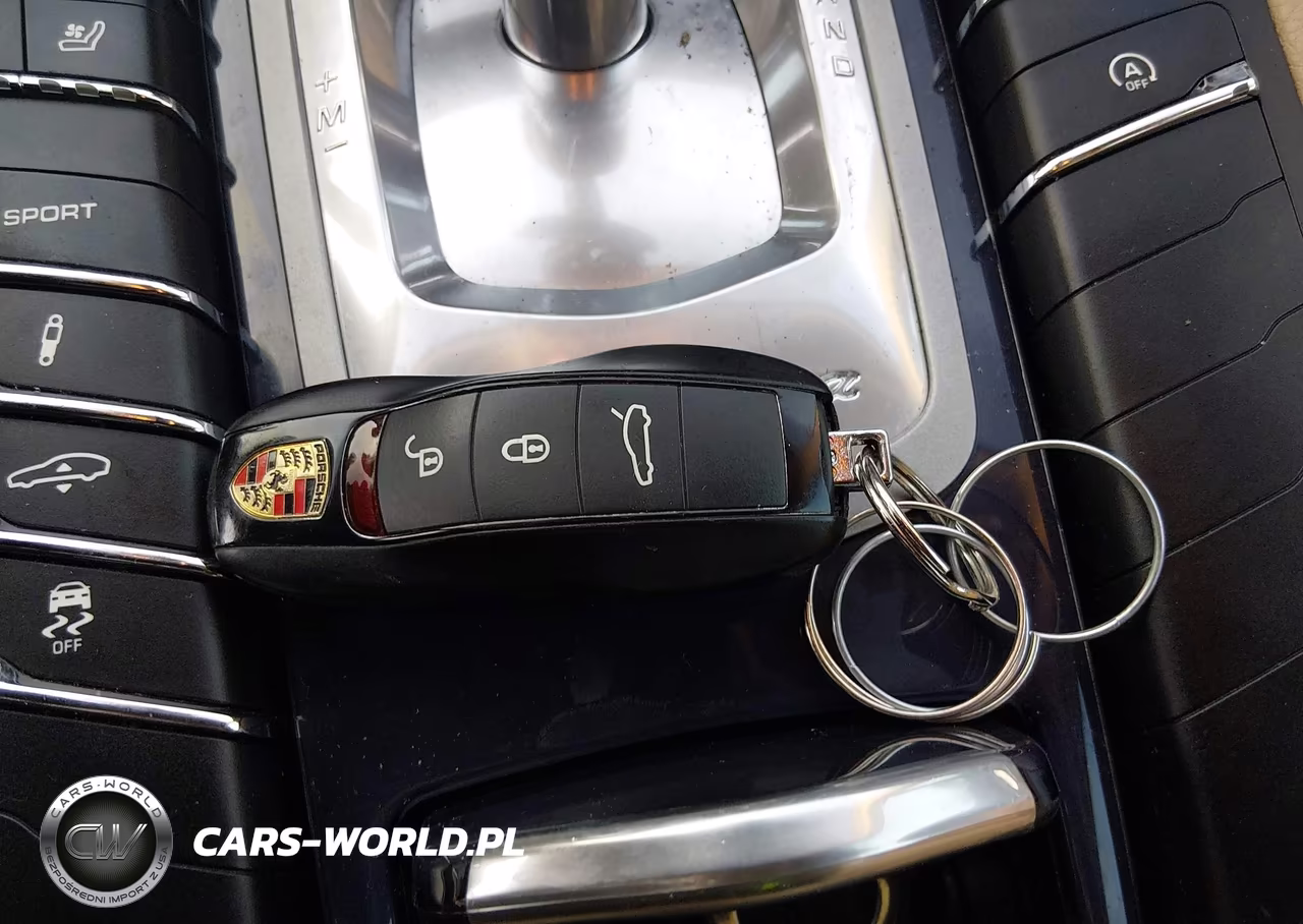 2015 Porsche Panamera 4S-S VIN:WP0AB2A75FL050714 - 11