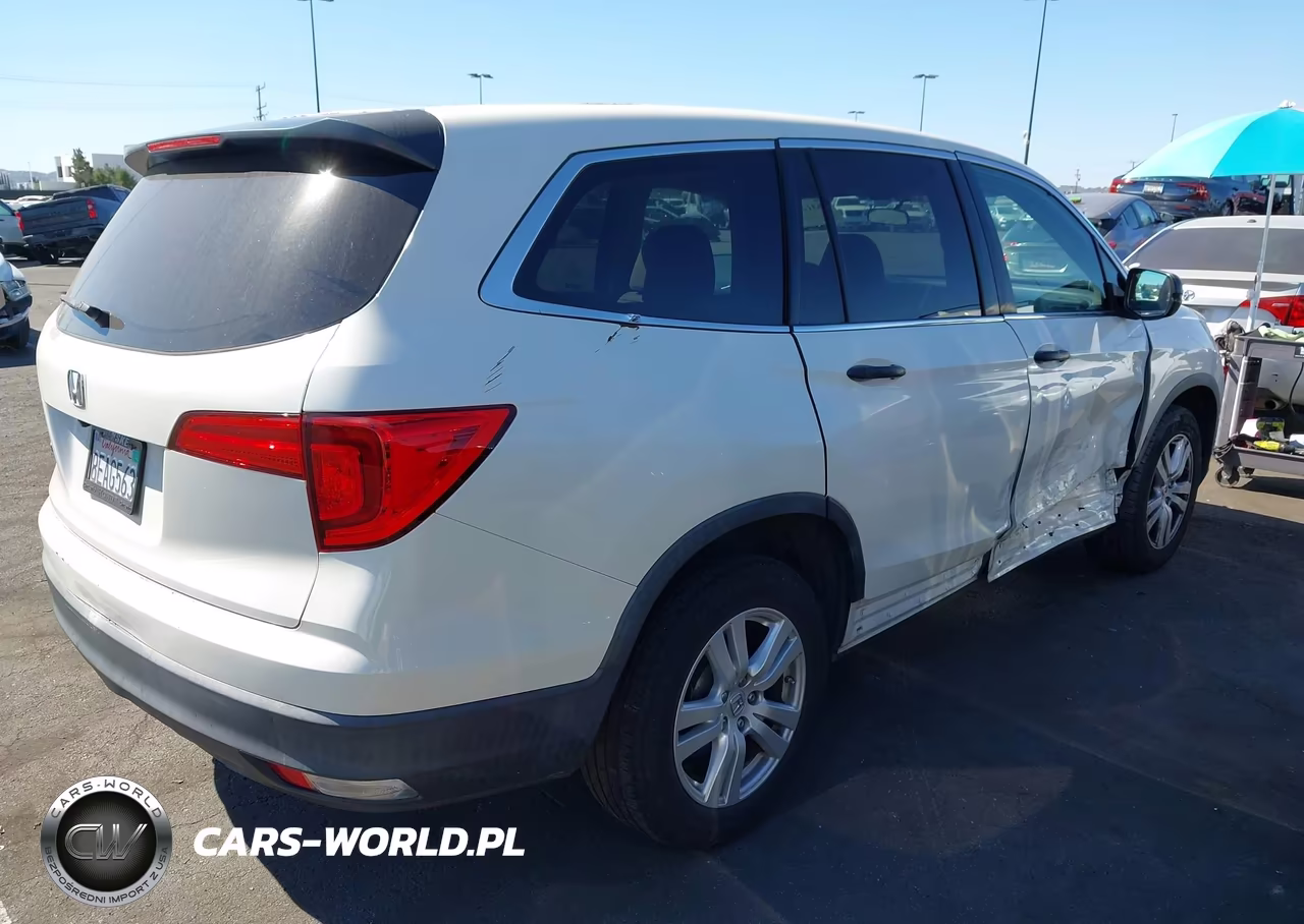 2018 Honda Pilot Lx VIN:5FNYF5H11JB019221 - 4